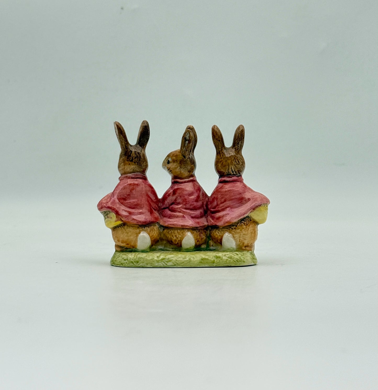 Beswick Beatrix Potter Figurine- Flopsy Mopsy And Cottontail