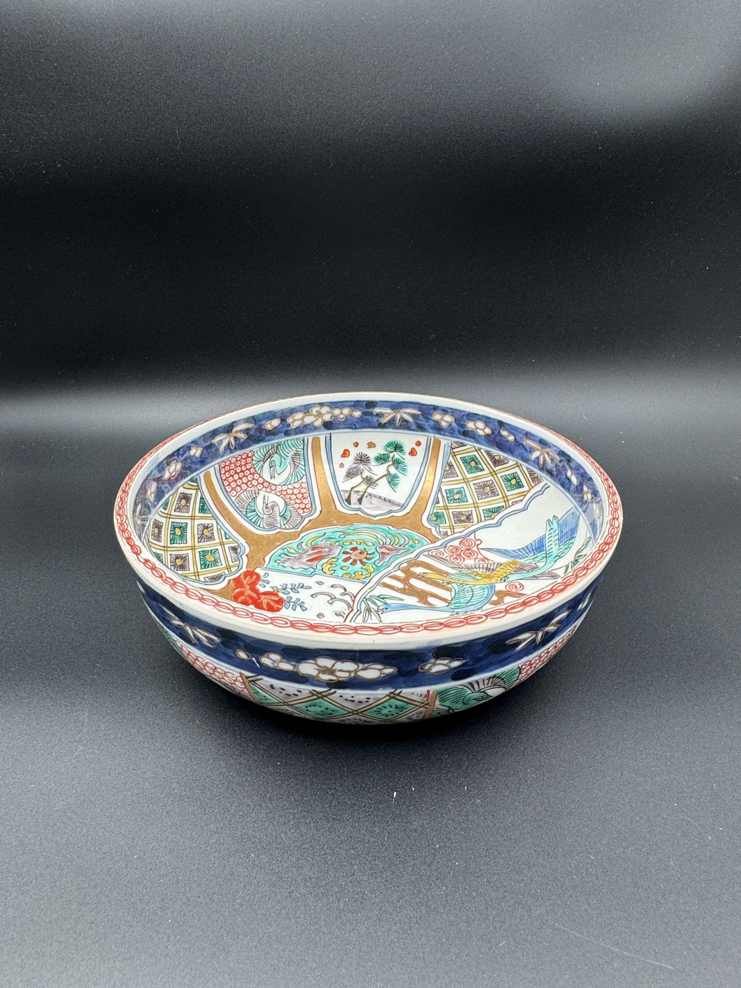 Imari Porcelain Bowl – Hand-Painted Japanese Antique