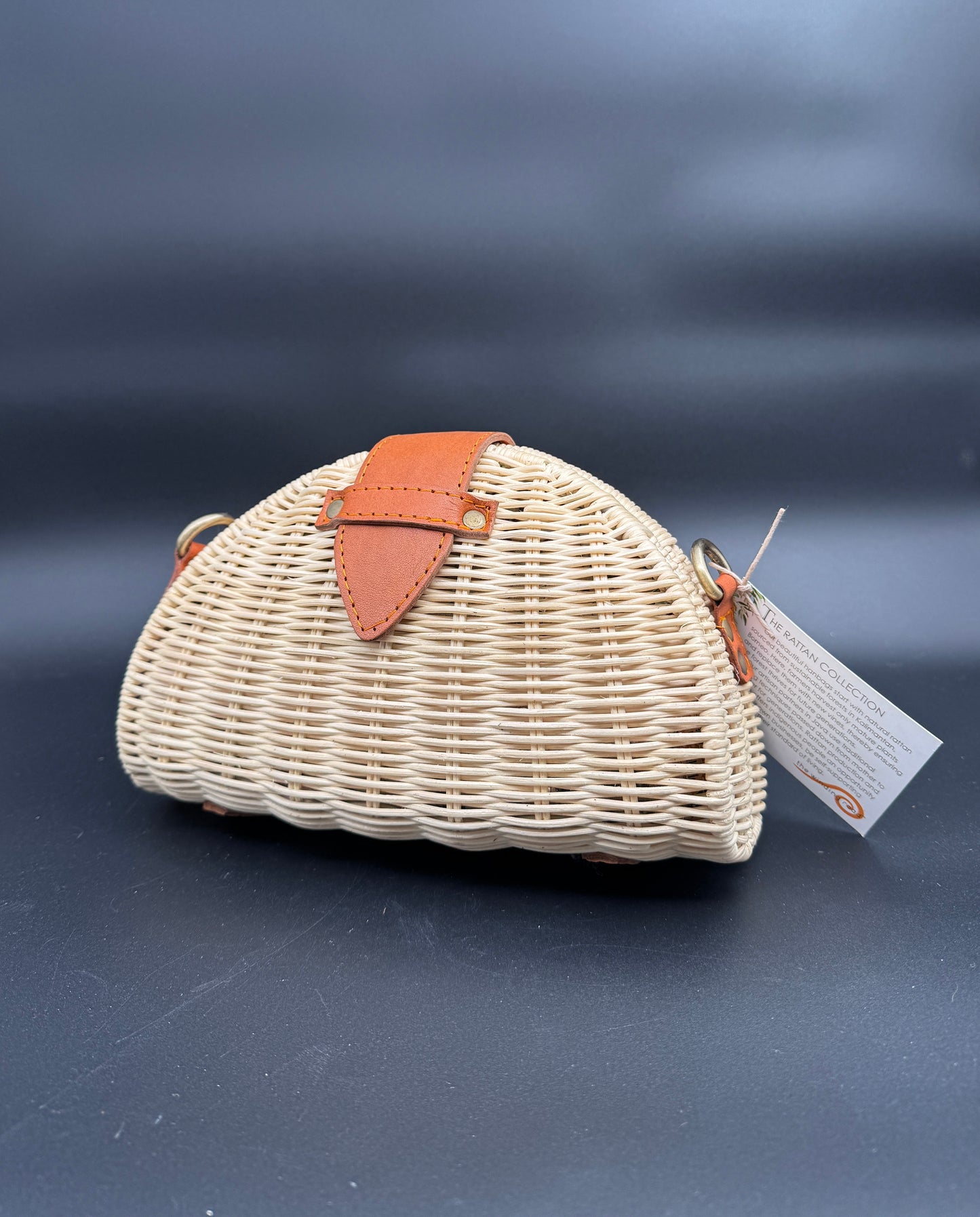 Ivory Rattan Clamshell Convertible Clutch Crossbody Purse Handbag