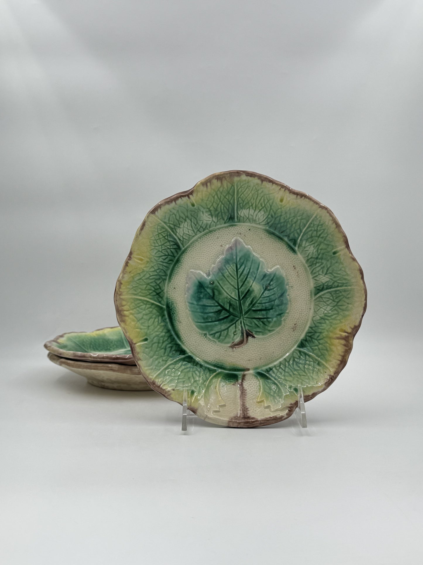 Majolica Plates – Set of 3 Green Leaf Pattern
