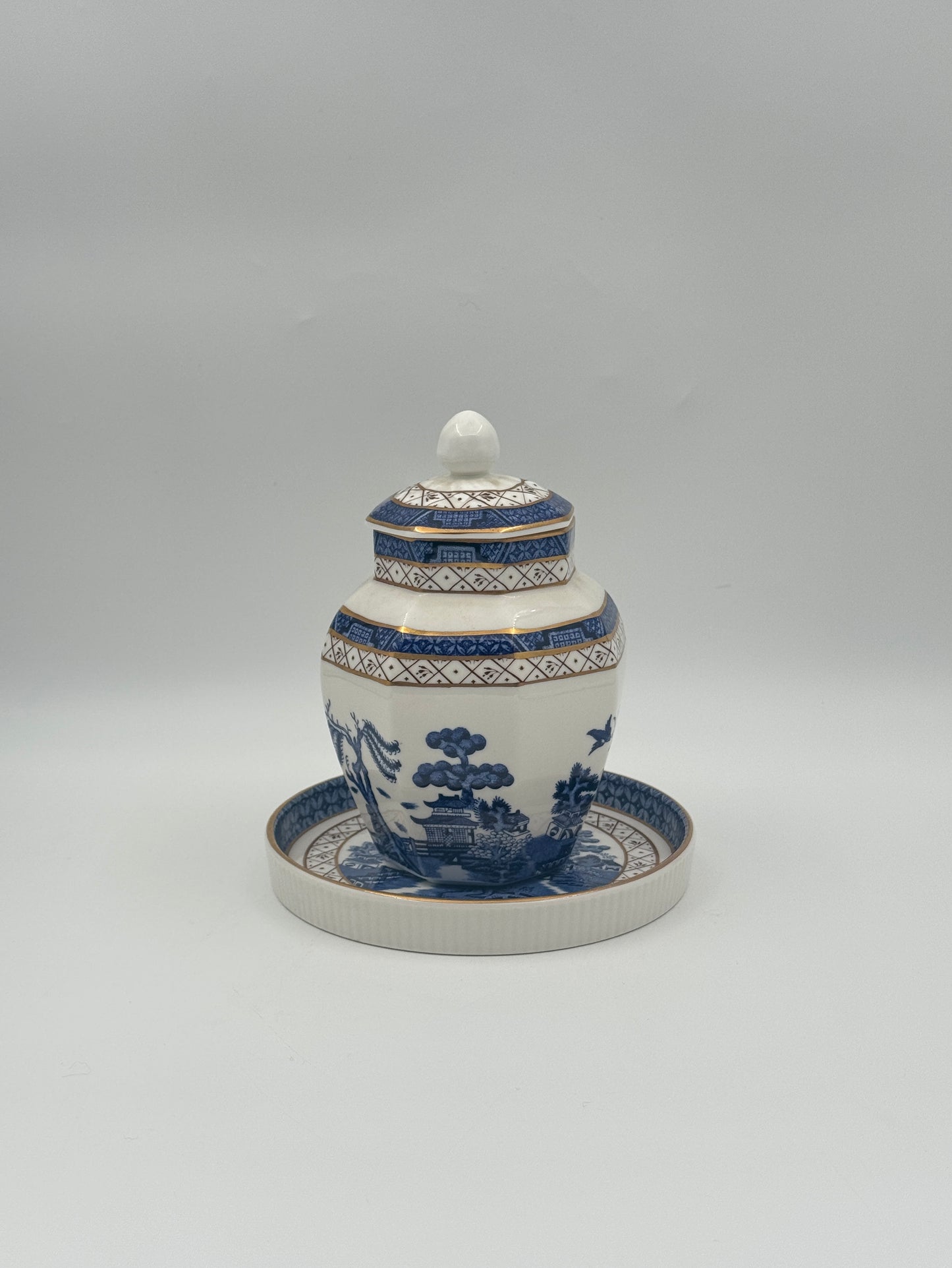 Royal Doulton Booth’s "Real Blue Willow" Jar with Lid and Tray – Small Decorative Set