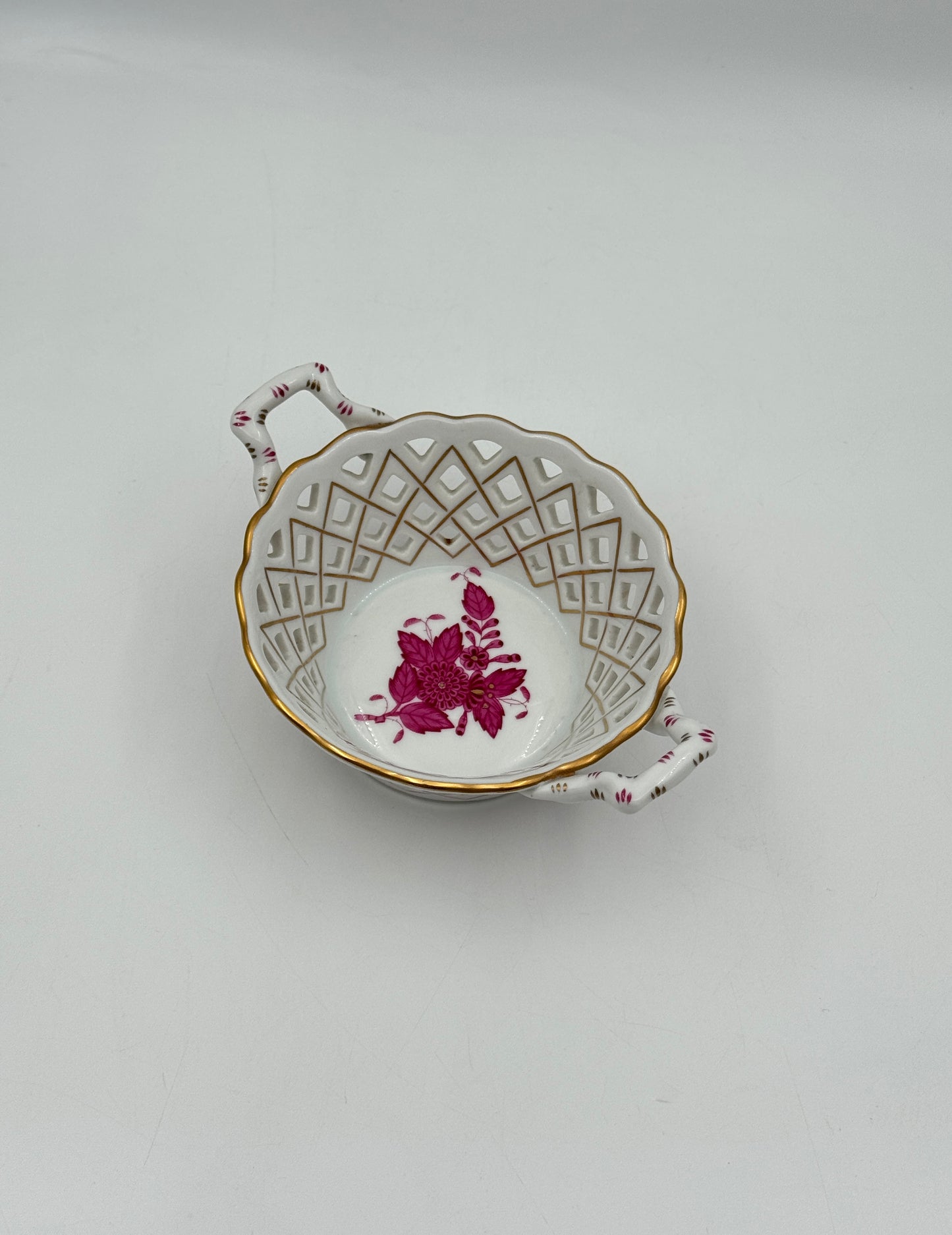 Herend Pierced Basket Chinese Bouquet Raspberry Pattern Porcelain