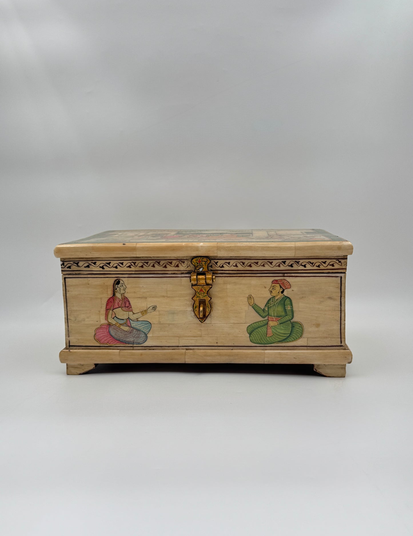 Hand-Painted Indian Bone Box – Mughal Court Scene & Floral Motifs