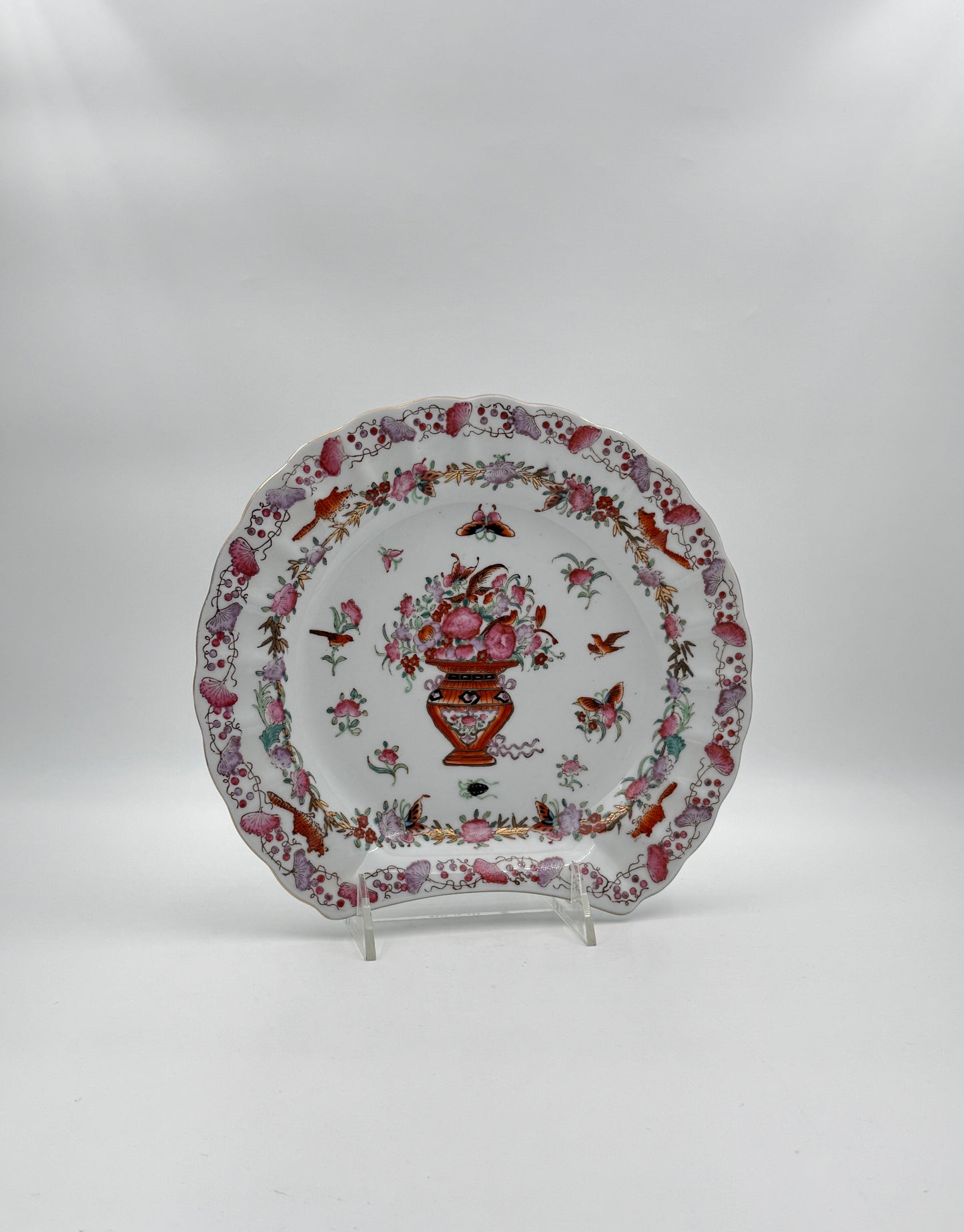 Set of 10 Chinese Ironstone Scalloped Plates – Floral Vase & Butterfly Pattern