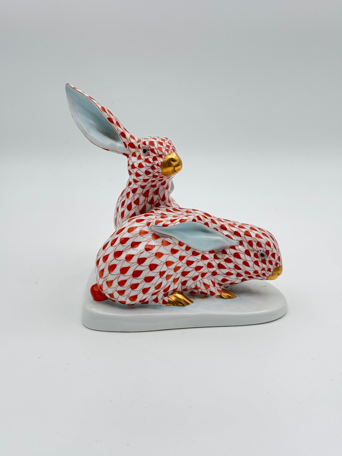 Herend Rabbit Pair Figurine – Rust Fishnet Porcelain with Gold Accents – Handpainted Hungary