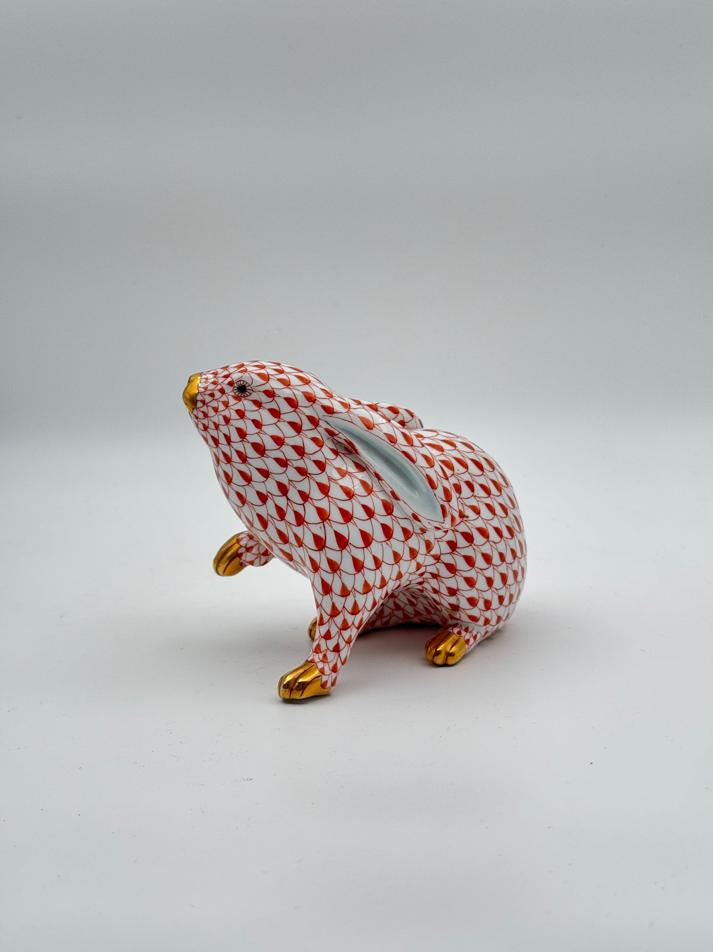 Herend Large Rabbit Figurine – 6" Porcelain Bunny with Ear Back & Paw Up – Rust Fishnet Pattern