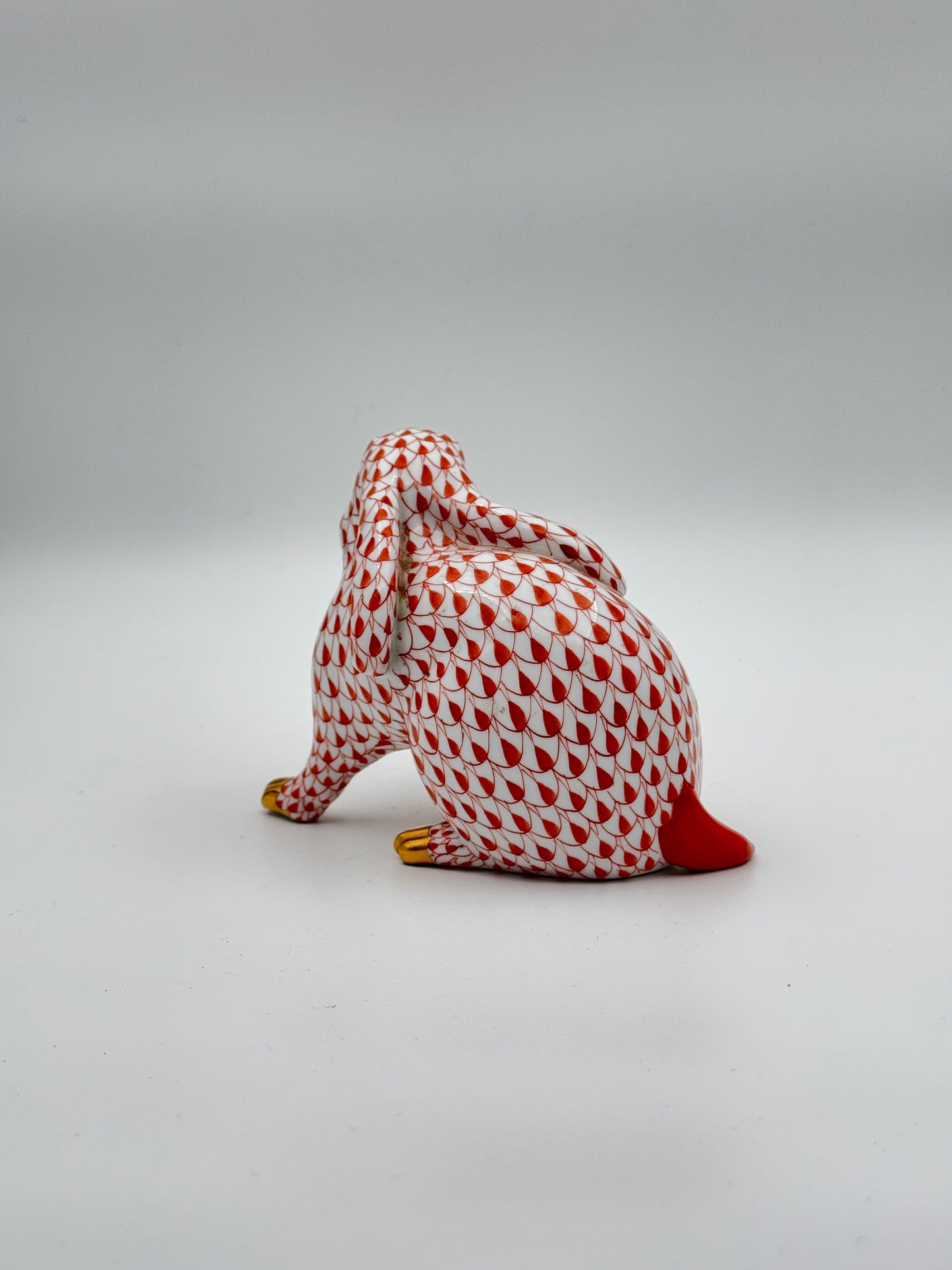 Herend Large Rabbit Figurine – 6" Porcelain Bunny with Ear Back & Paw Up – Rust Fishnet Pattern