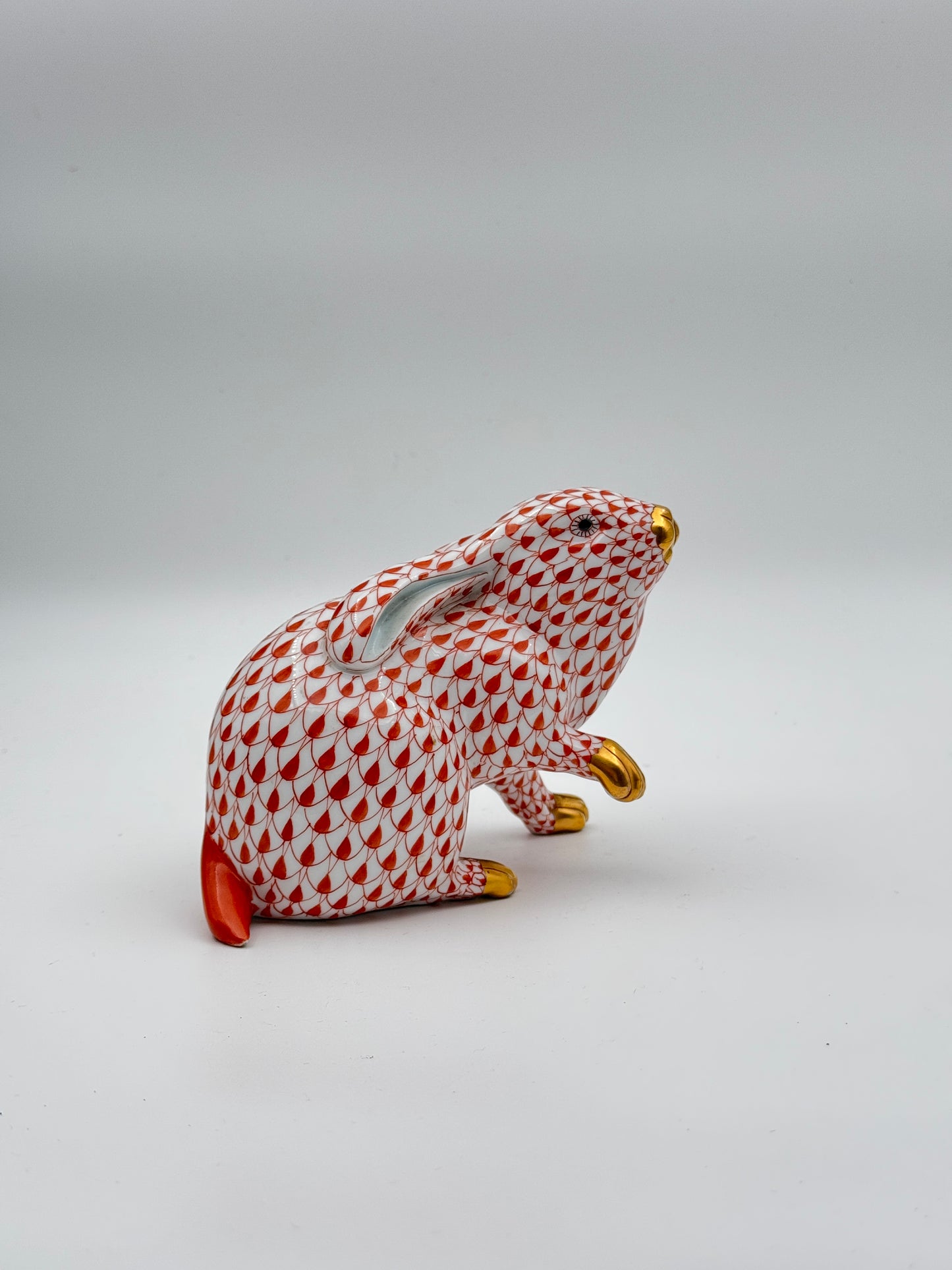 Herend Large Rabbit Figurine – 6" Porcelain Bunny with Ear Back & Paw Up – Rust Fishnet Pattern