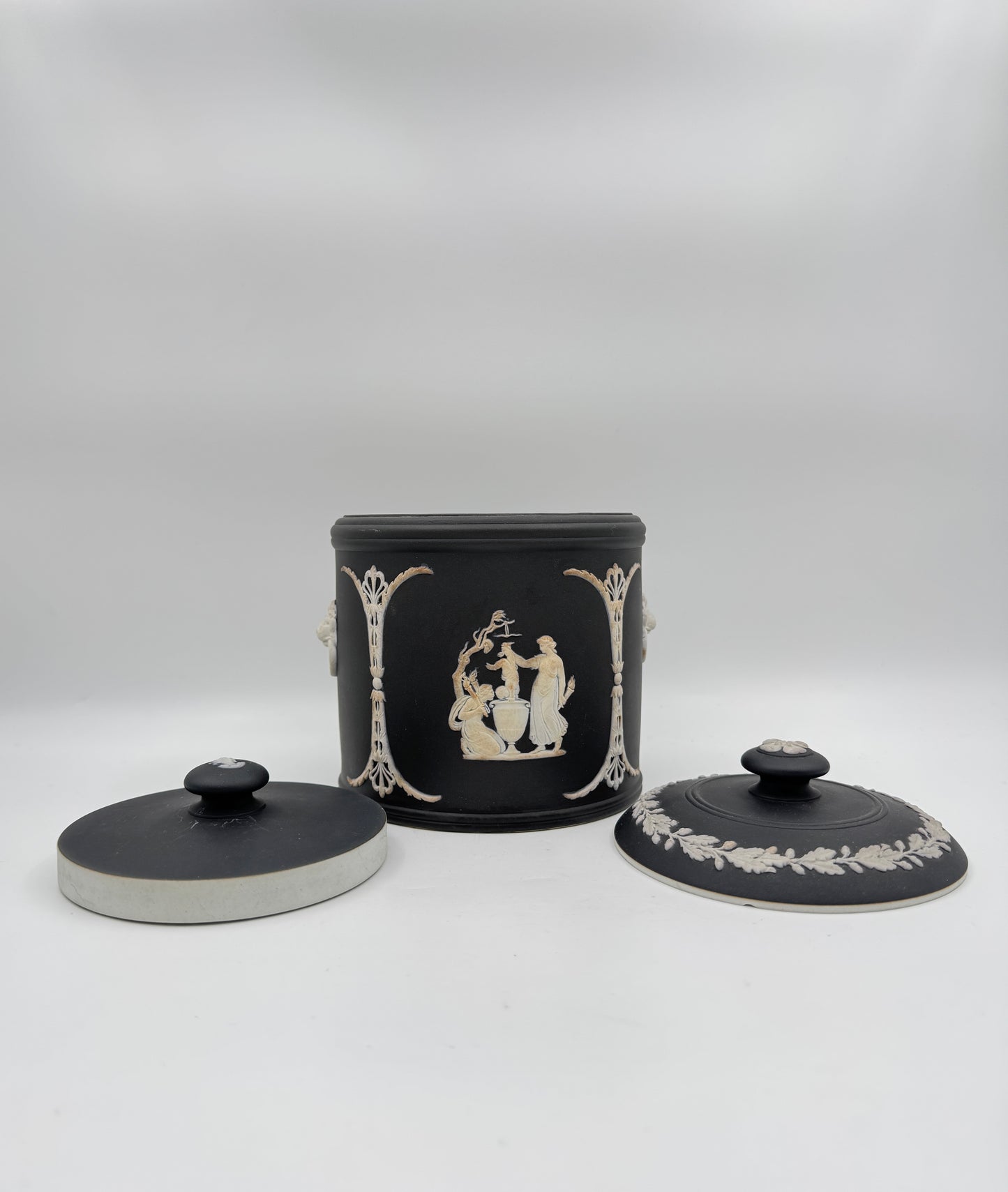 Wedgwood Black Basalt Stilton or Tobacco Jar – Three-Piece Lidded Pot with Classical Relief