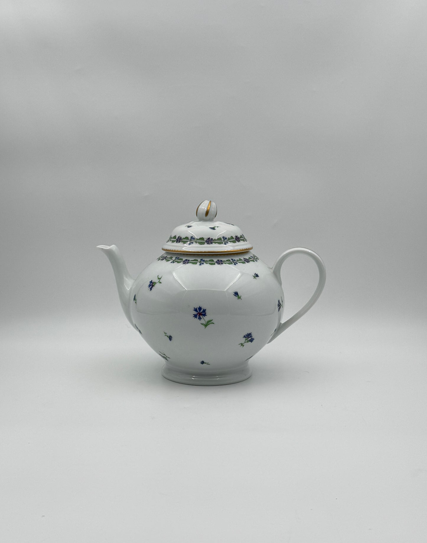 Tiffany & Co. Limoges Tea Set – “Villandry” – 8-Piece – France – 4th Quarter 20th C.