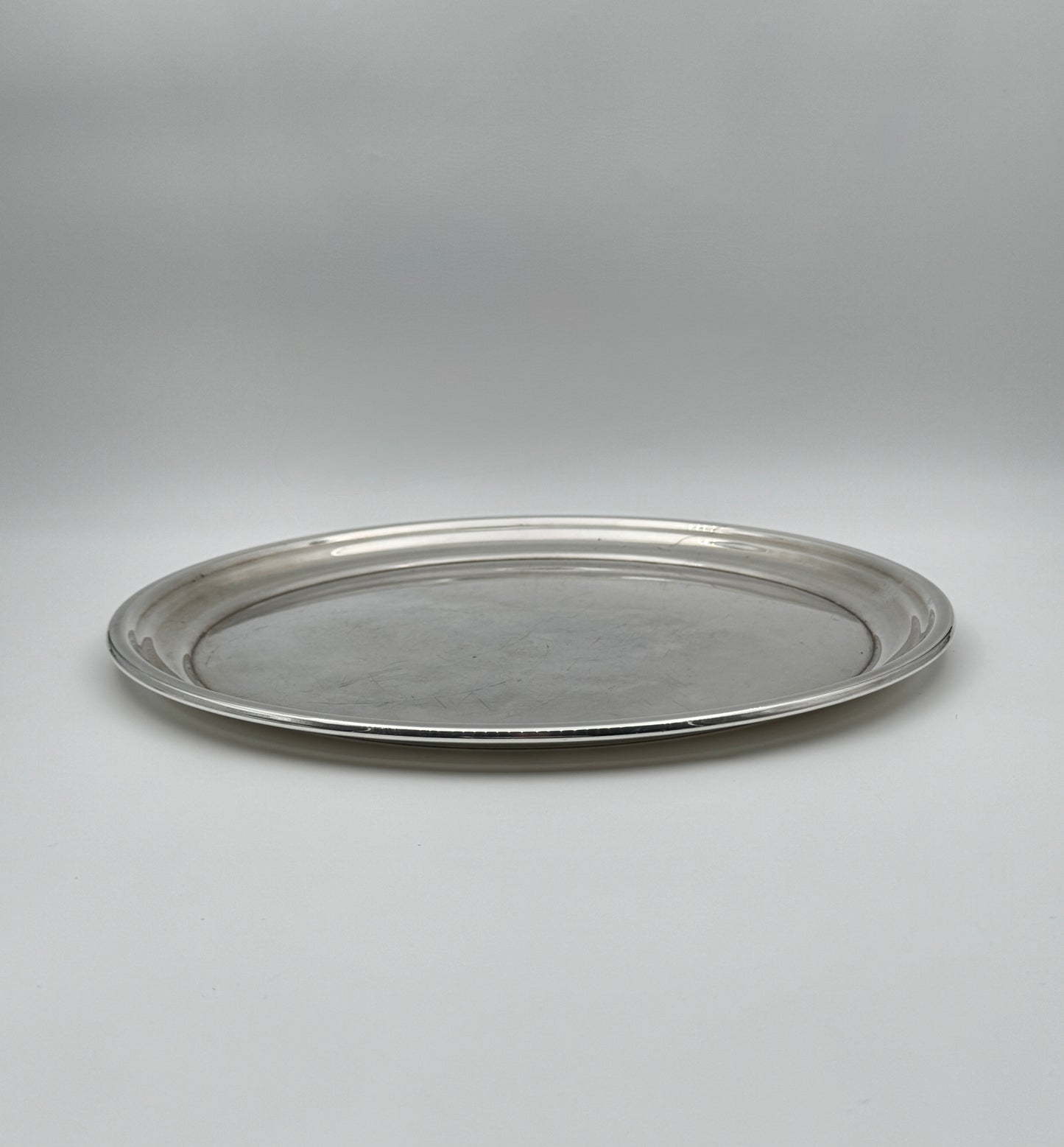 Sterling Silver Round Tray by Poole – Massachusetts – 20th Century