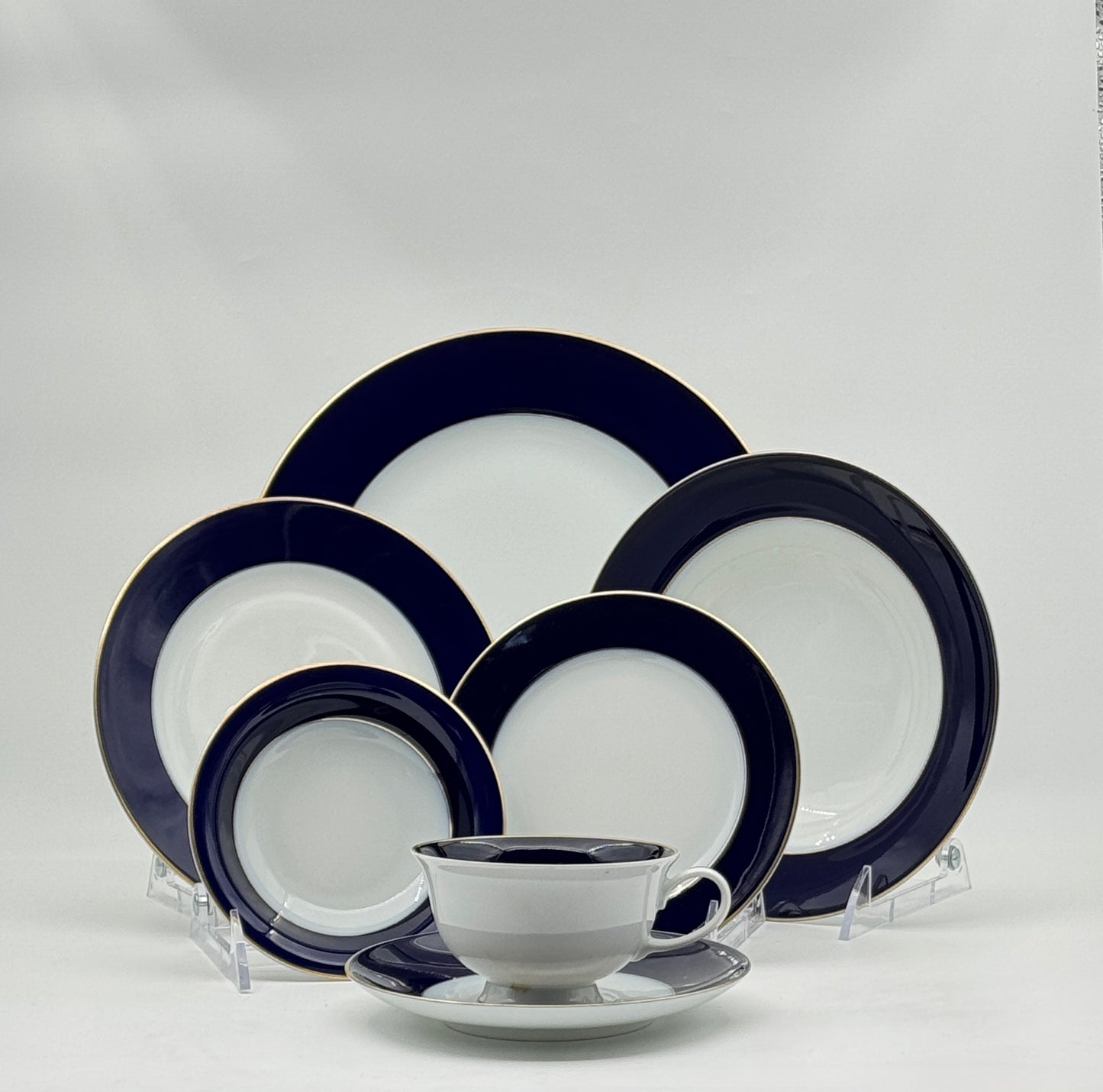 Rosenthal “Classic Rose – Cobalt” 88-Piece Dinnerware Service for 12