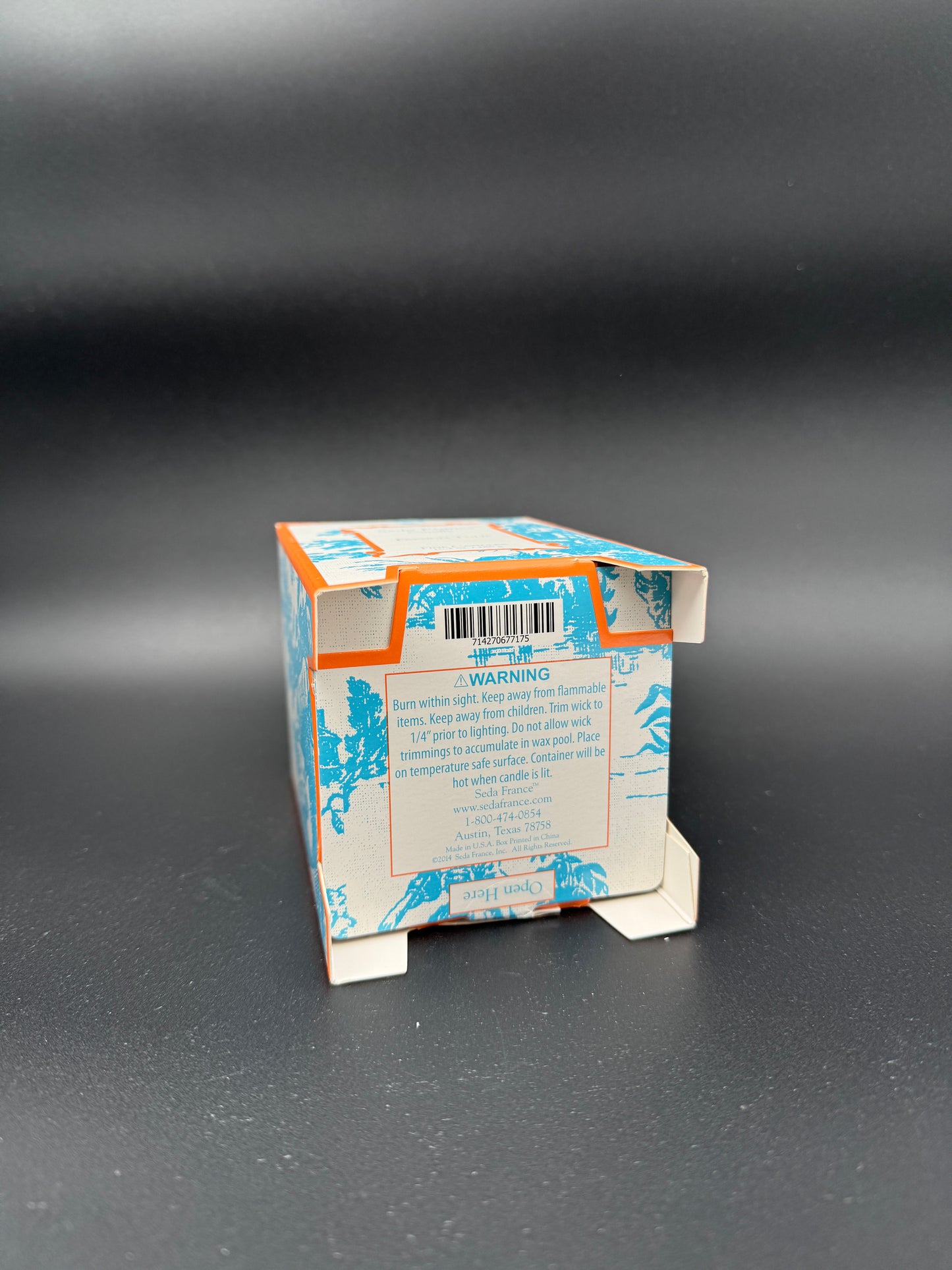 Seda France French Tulip Pagoda Box Candle – 10.2 oz