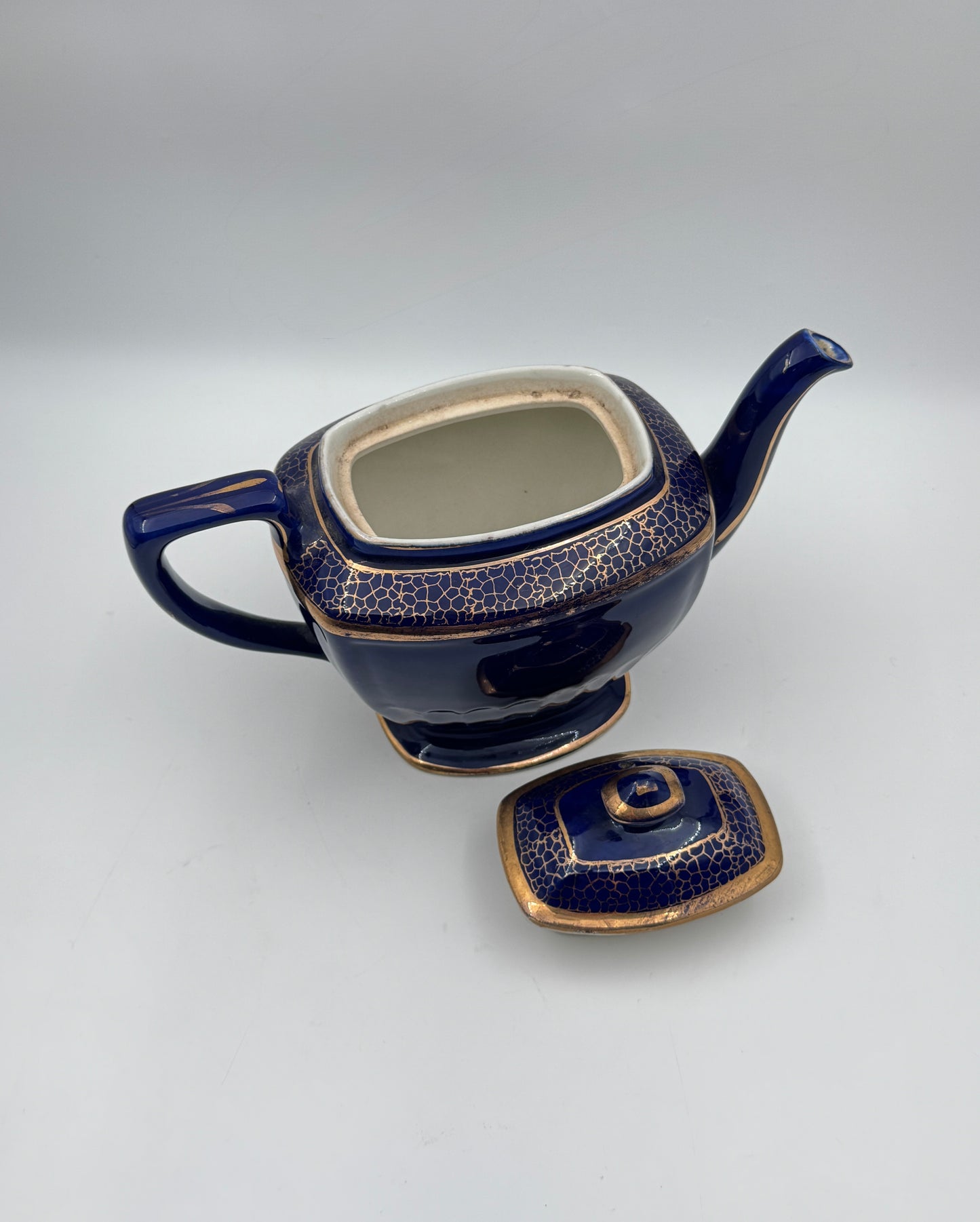 Hall China Teapot – Cobalt Blue with Gold Accents