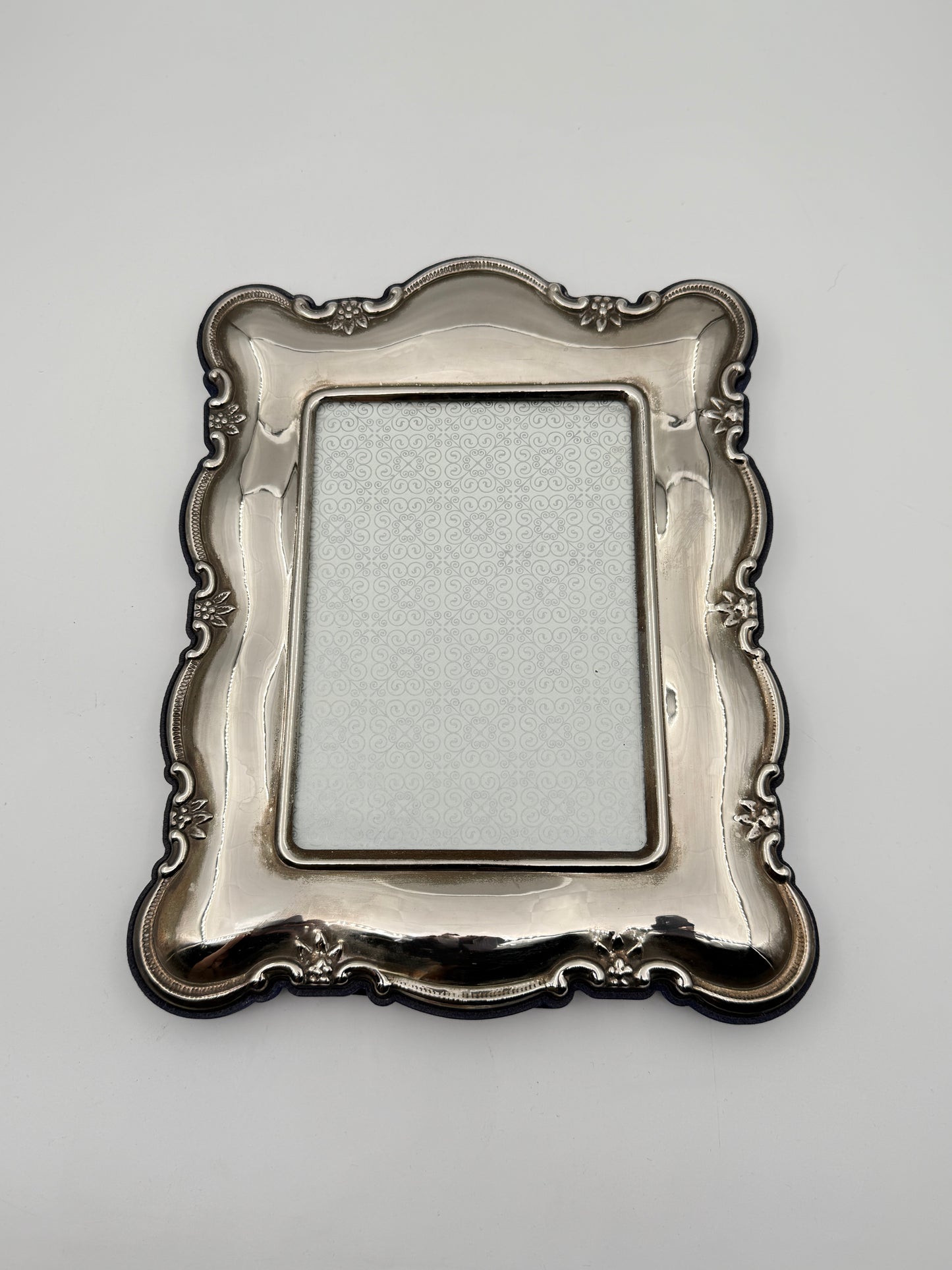 Silverplate Baroque Picture Frame – 5" x 7", Velvet Back