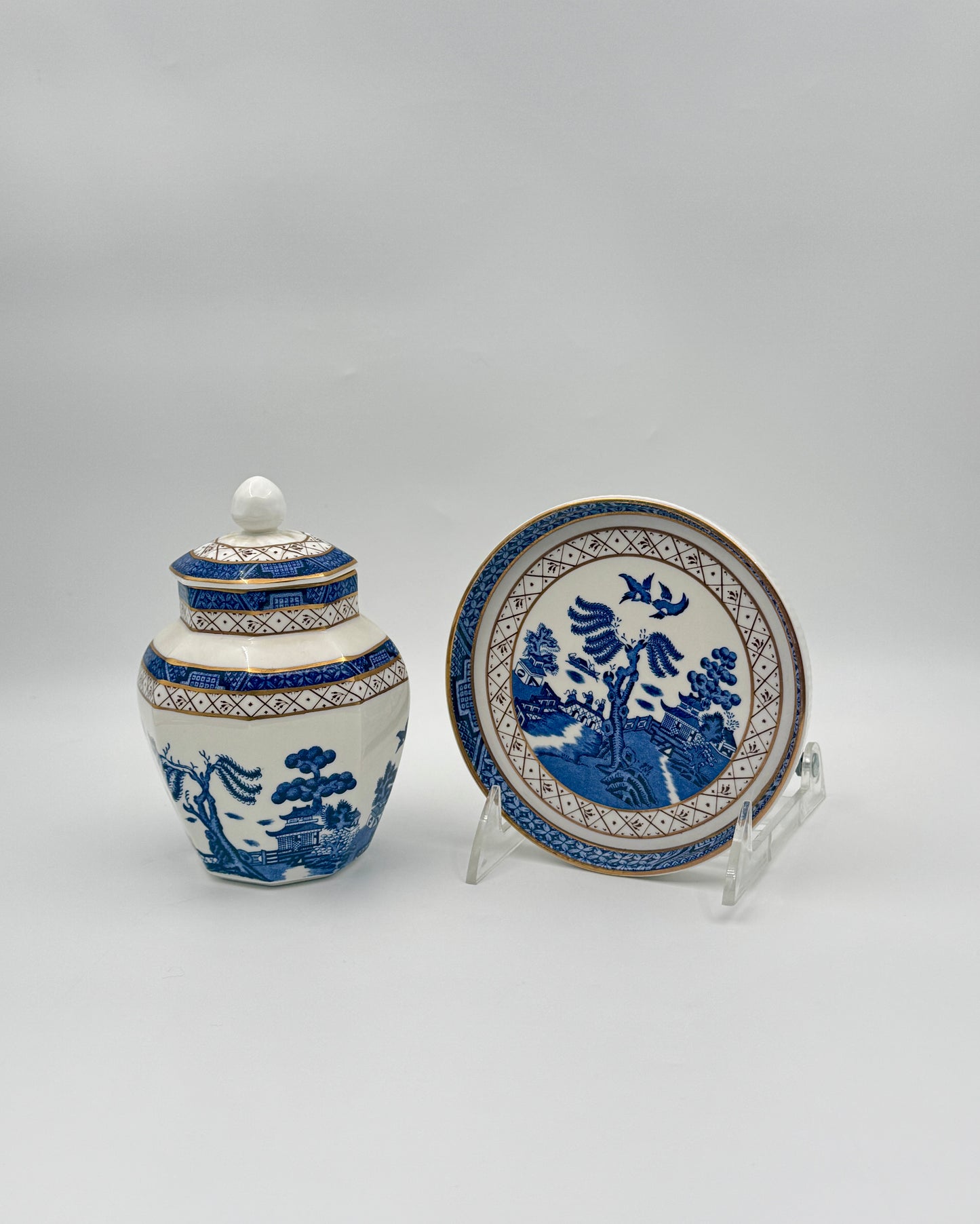 Royal Doulton Booth’s "Real Blue Willow" Jar with Lid and Tray – Small Decorative Set