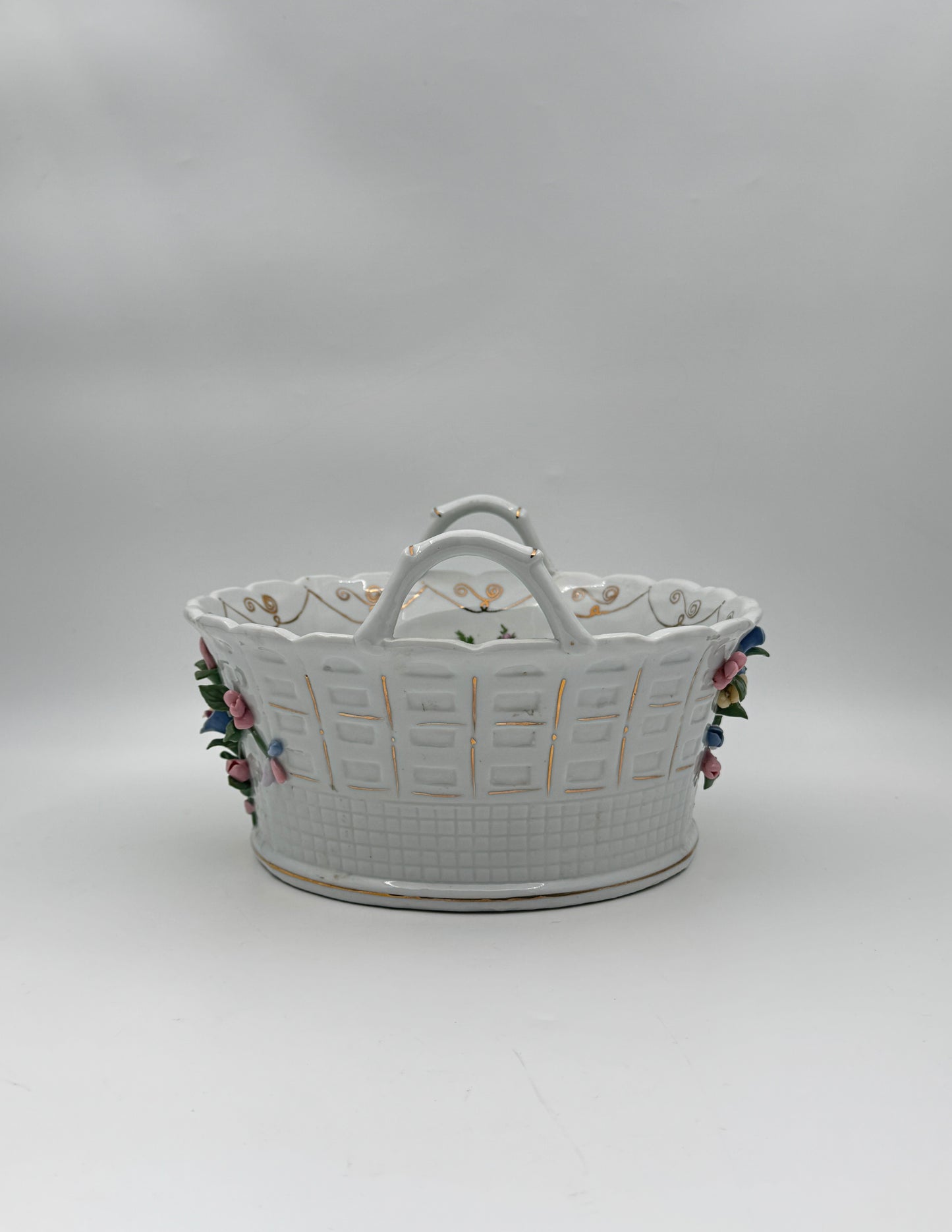 Ceramic Basket Weave Bowl with Handles – White with Floral & Gold Trim