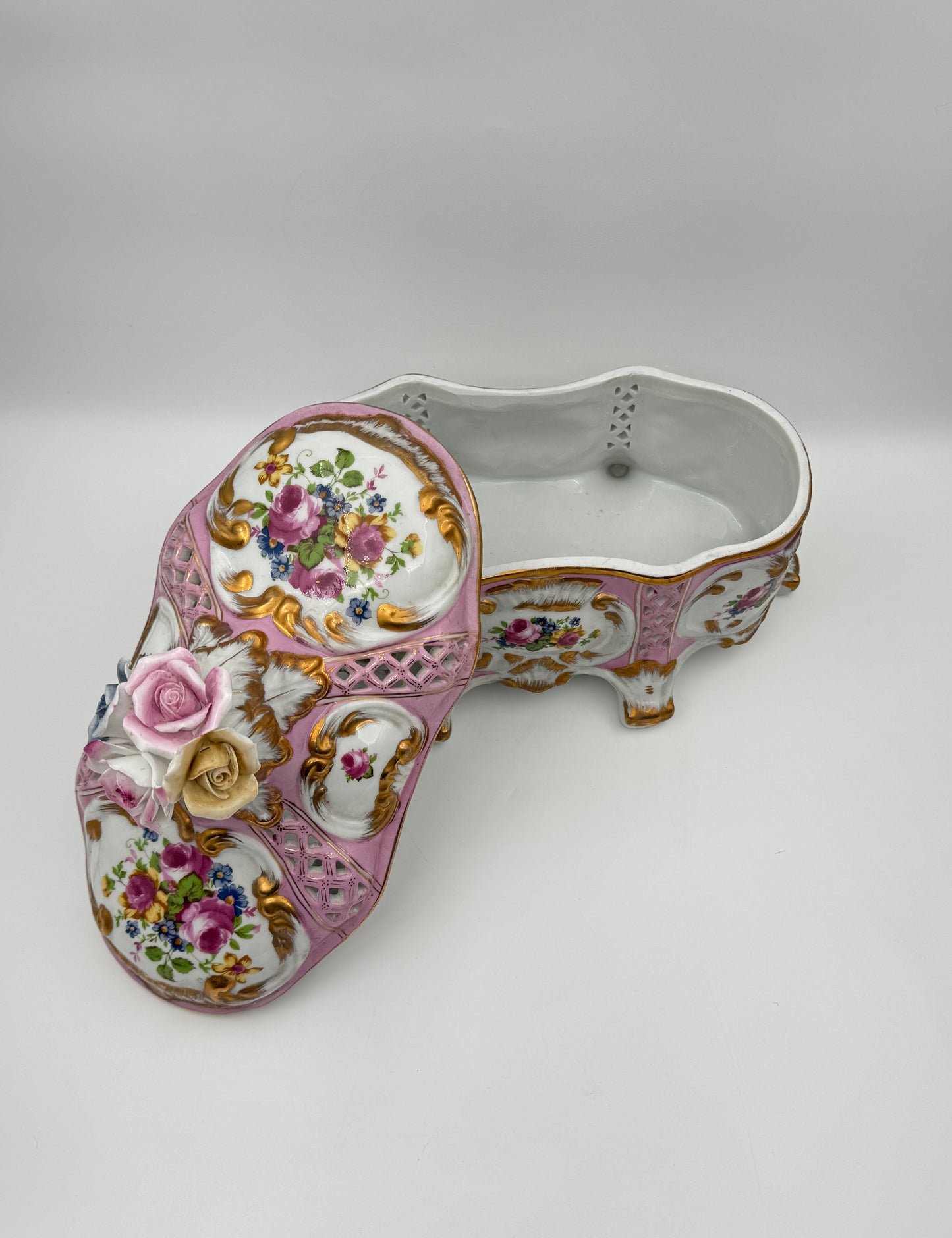 Hand Painted Porcelain Centerpiece Bowl with Lid – Sorelle Italy
