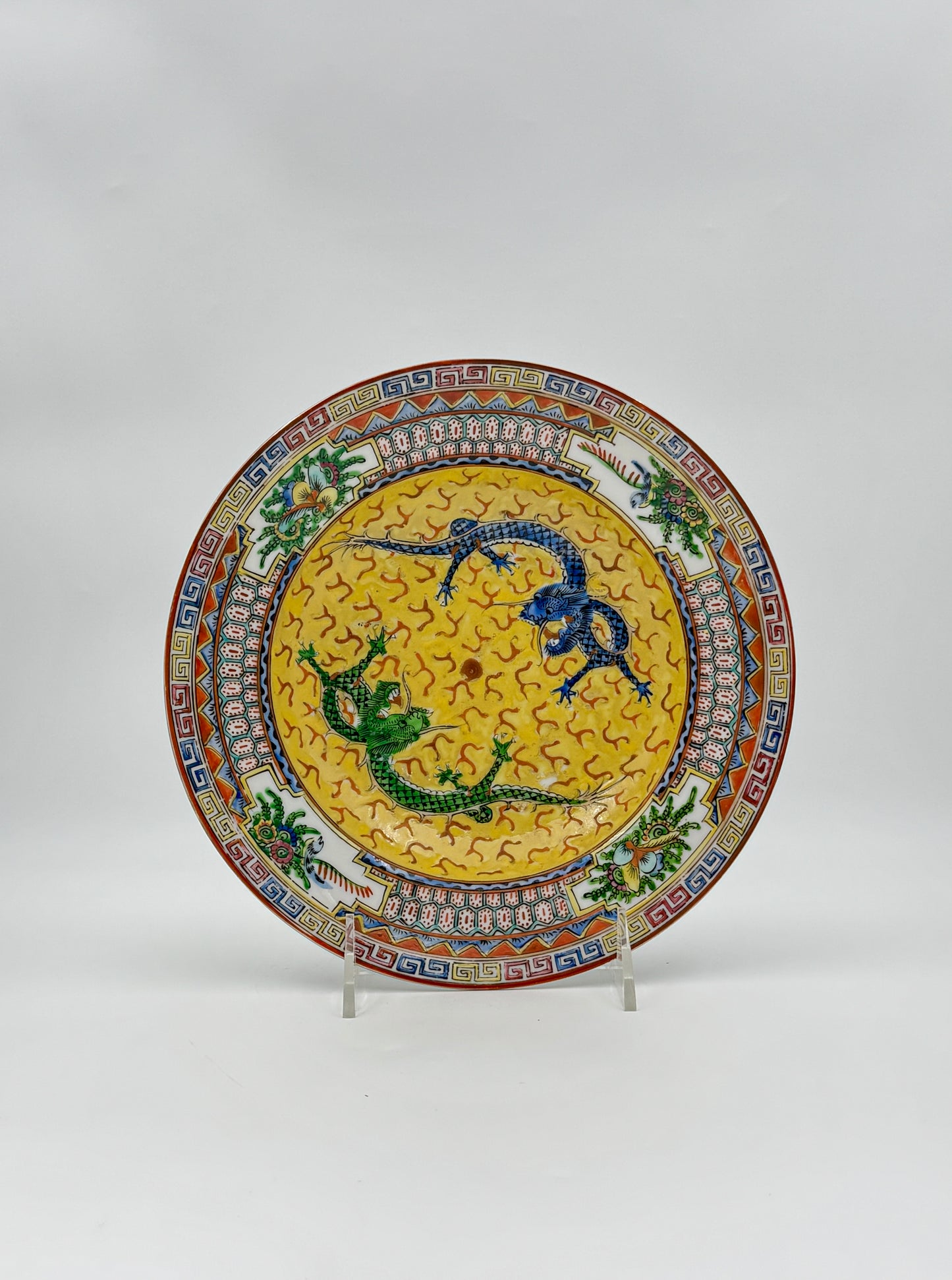 Pair of Chinese Rimmed Bowls with Dragon Motifs