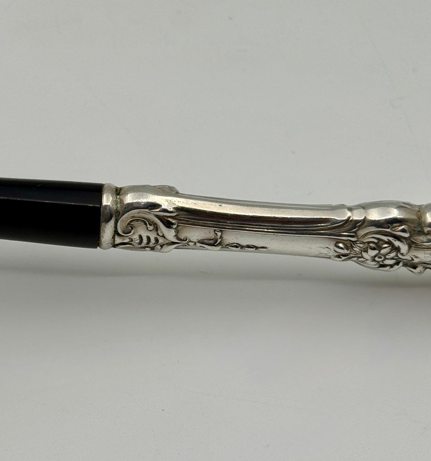 Reed & Barton Sterling Handled Salad Servers – Ornate Floral Pattern, Black Utensils
