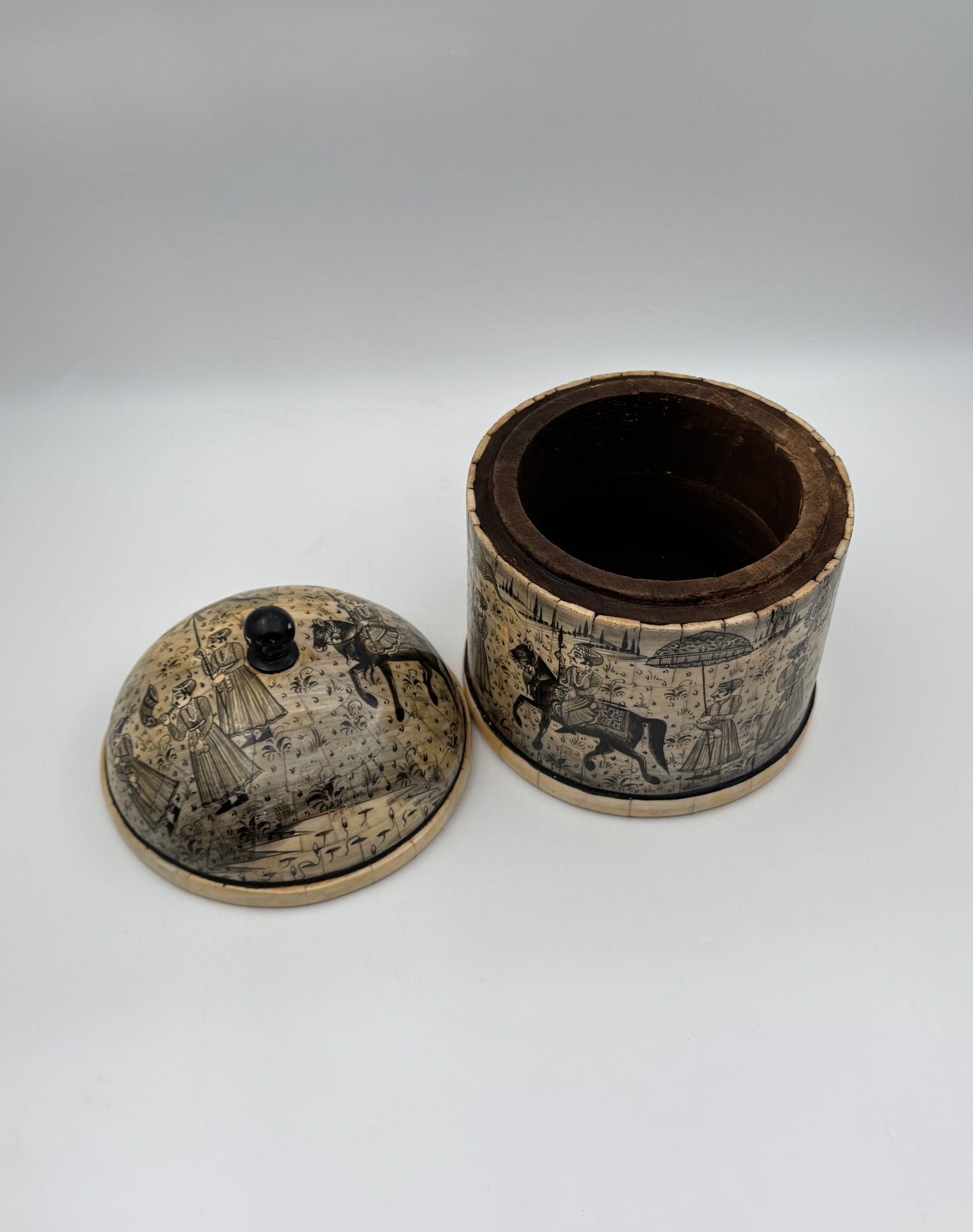 Large Hand-Painted Indian Bone Betel Box – Mughal Court & Procession Scene