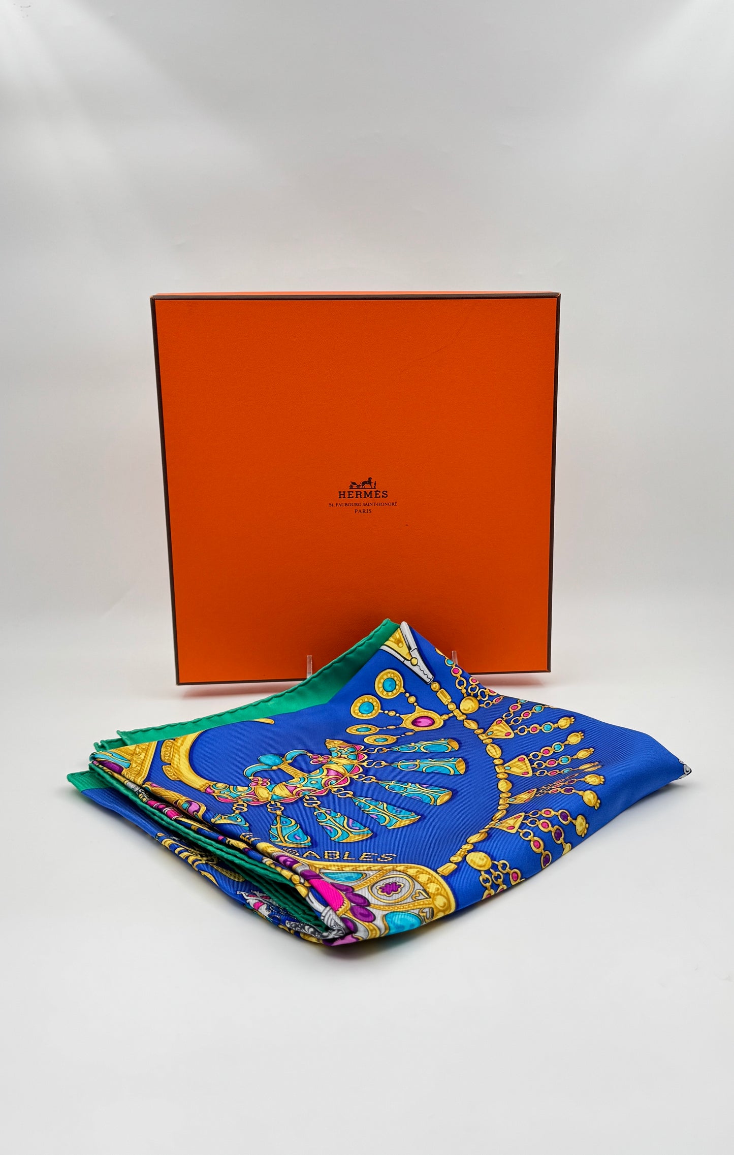 Hermès “Parures des Sables” Silk Scarf – 90 cm – Original Issue c.1995 with Box