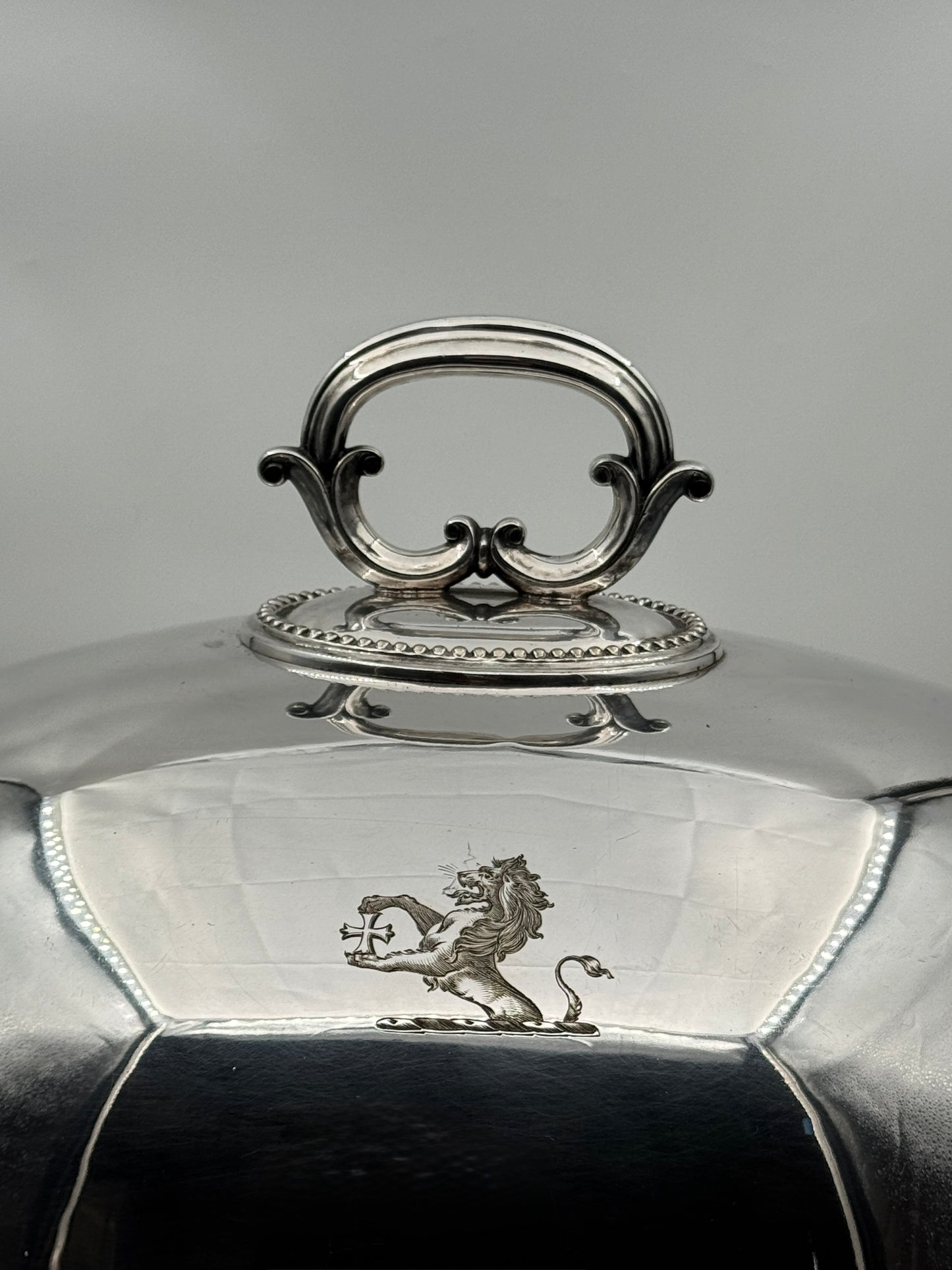Large English Silverplate Meat Dome – Goldsmiths & Silversmiths Co., London