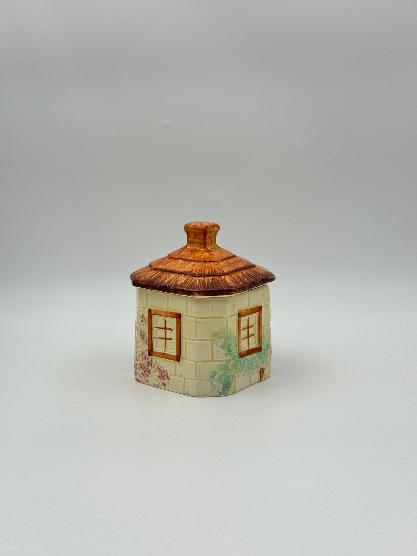 Keele Street Pottery Cottage Jam Jar with Lid – England