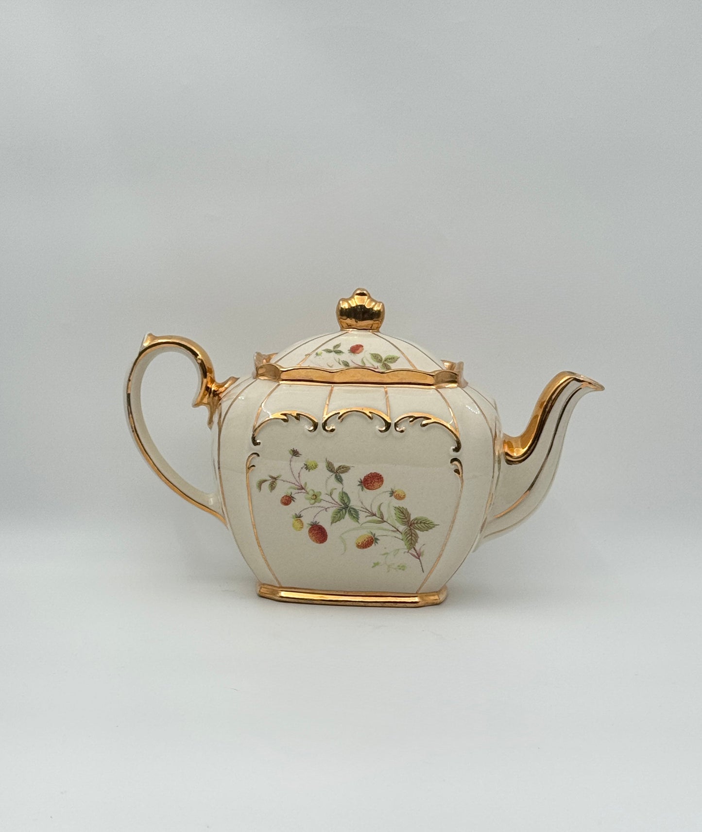 Teapot with Fruit Motif – Made in England