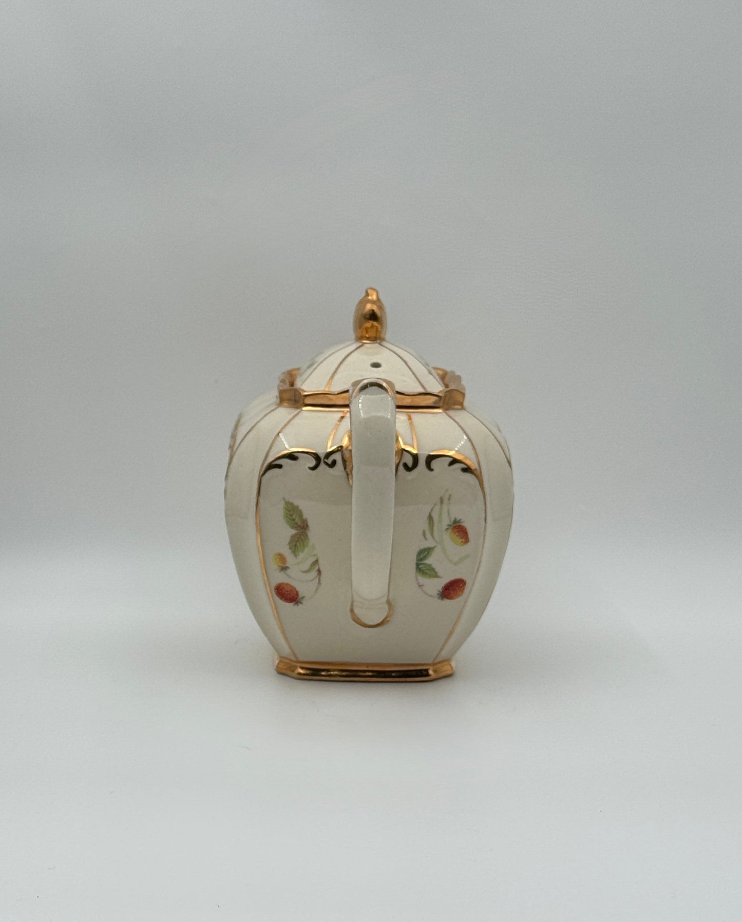 Teapot with Fruit Motif – Made in England
