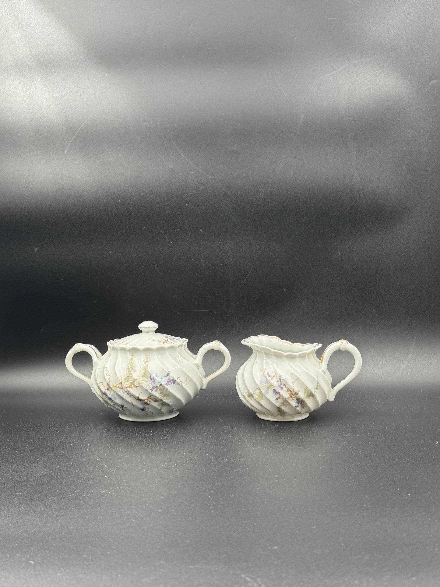 Haviland Orsay China – Lavender Vine Flower – 19-Piece Set