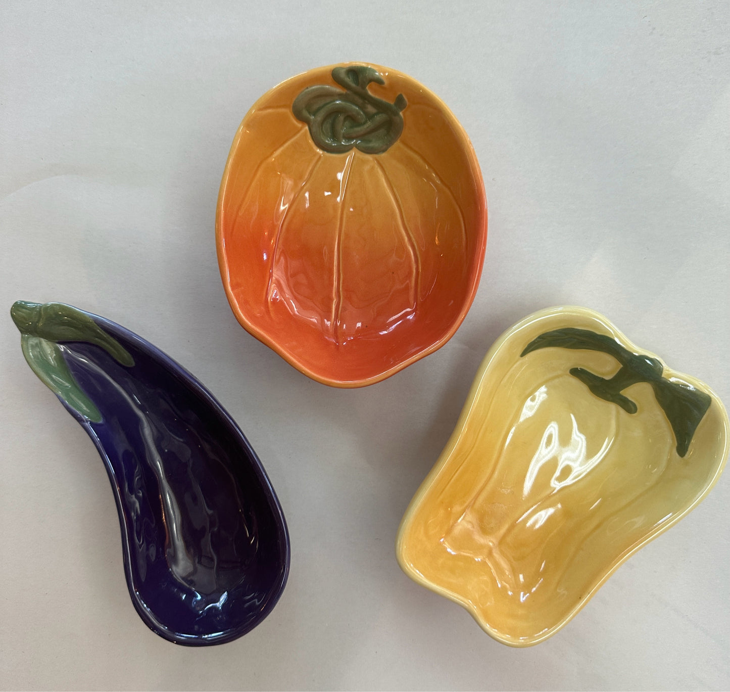 Set of 3 Williams Sonoma Dipping Bowls - Eggplant, Pumpkin and Squash