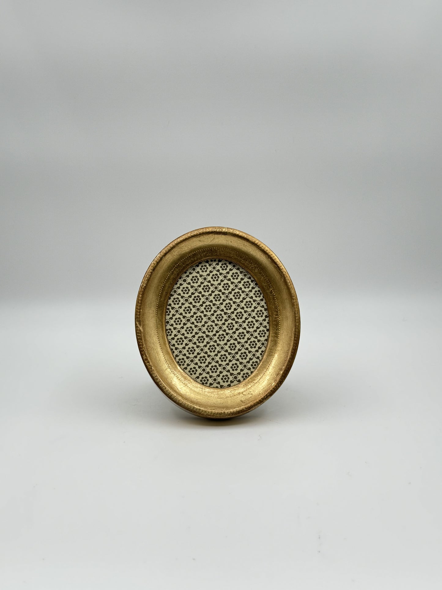 Cavallini 3” Oval Gold Leaf Florentine Frame – Handmade in Italy