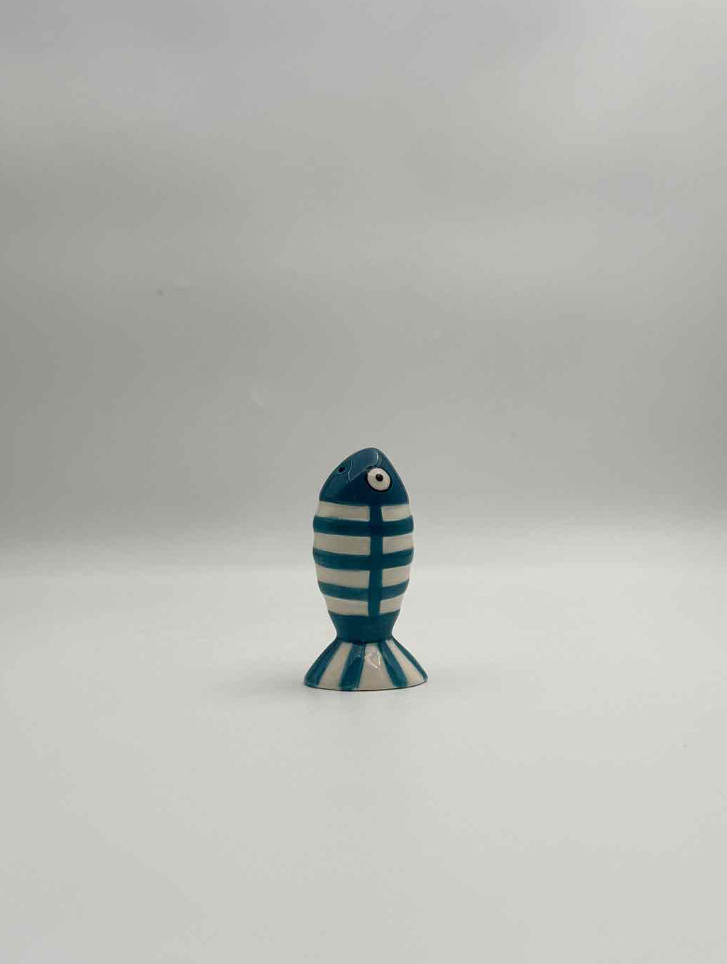 Pink Cat Blue Fish Salt Pepper Shakers Set Ceramic Animal Kitchen Decor