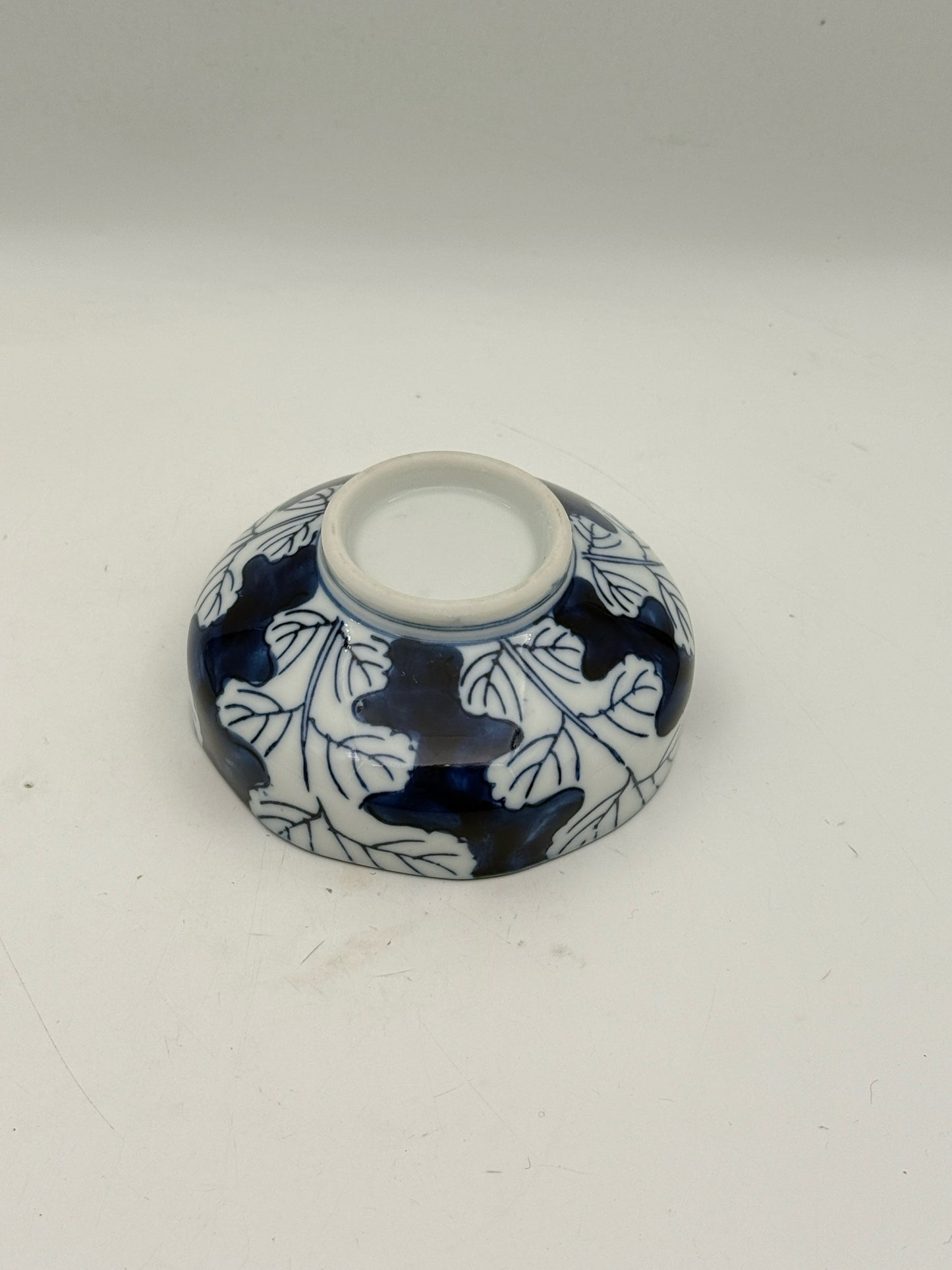 Japanese "White Radish" Pattern Serving Bowl Set