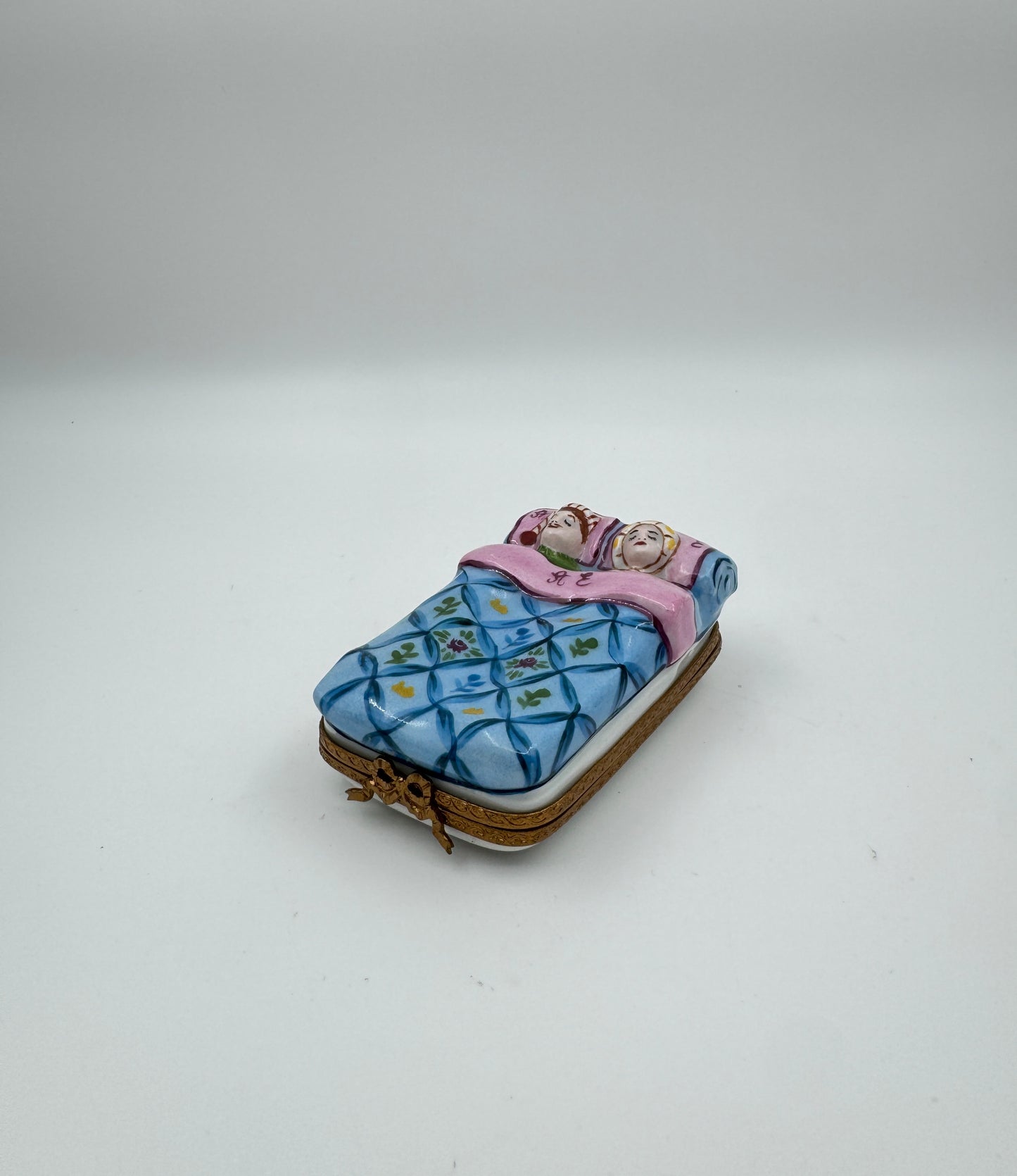 Limoges France Porcelain Trinket Box – Hand-Painted Sleeping Couple in Bed – Collectible French Keepsake with Gold Accents