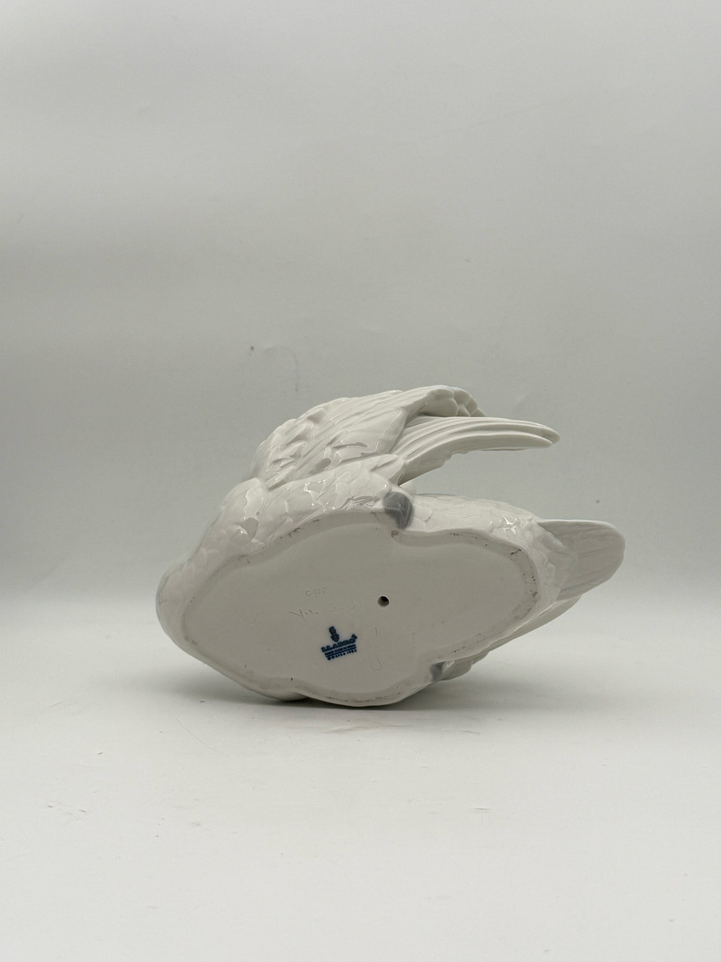 Lladro Swan With Wings Spread Figurine