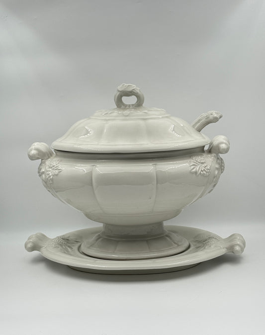 White Ironstone Tureen with Lid, Underplate & ladle – Red Cliff, c.1975
