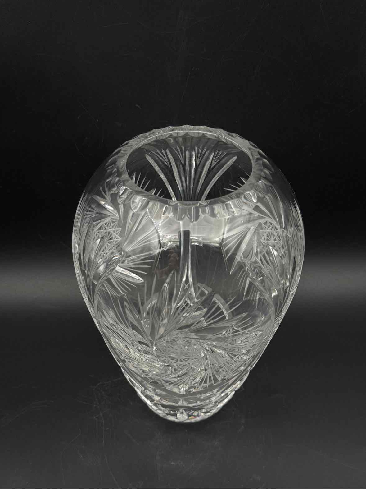 Handcut Crystal Pinwheel Star Vase