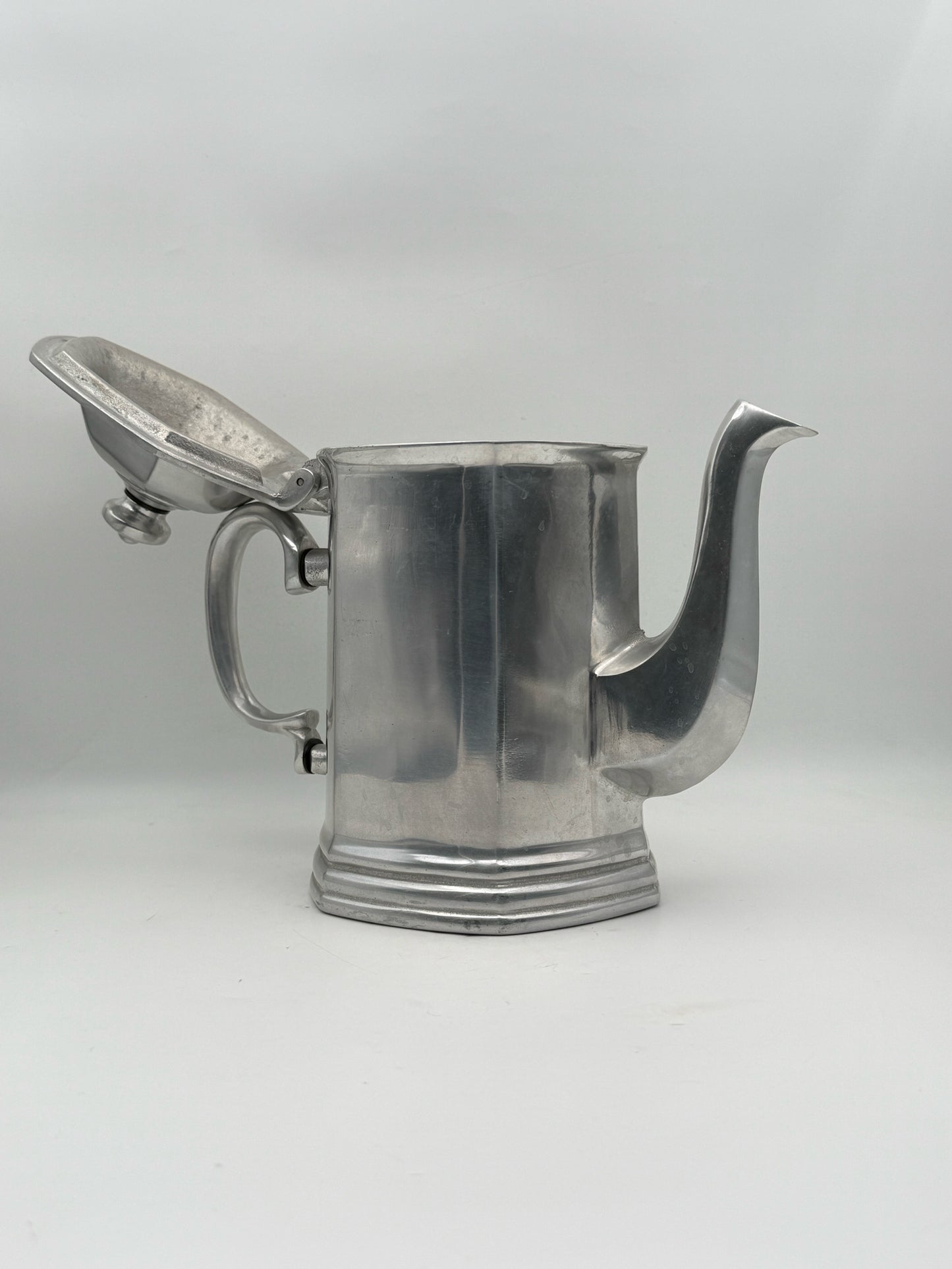 Wilton Armetale "Mulberry Hill" Pewter Coffee Pot