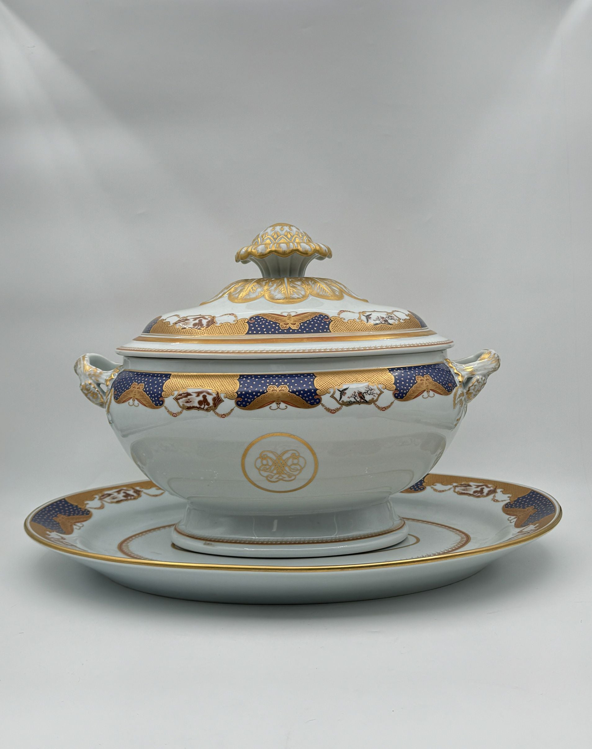Elegant Mottahedeh “Golden Butterfly” Soup Tureen & Platter – Portugal
