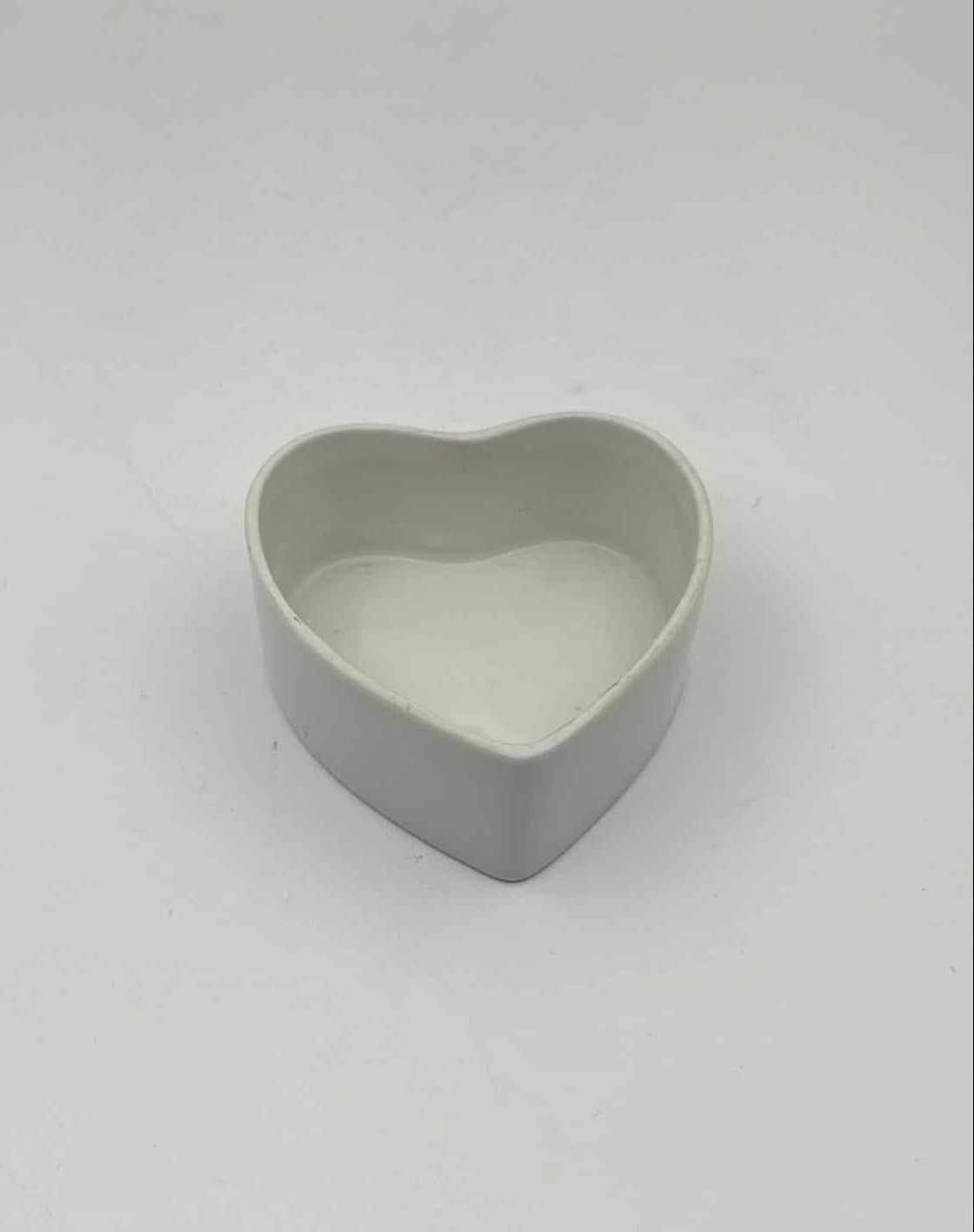 Vintage Shamrock Heart Shaped Porcelain Trinket Box Lucky Clover Decor