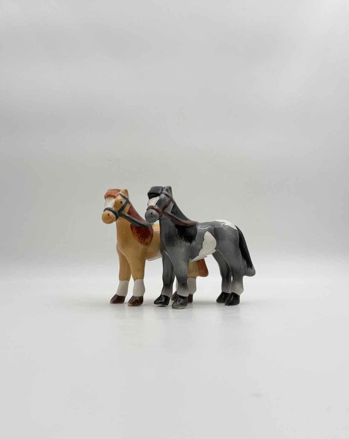 Brown Gray Horse Salt Pepper Shakers Figurine Set Farmhouse Decor Art