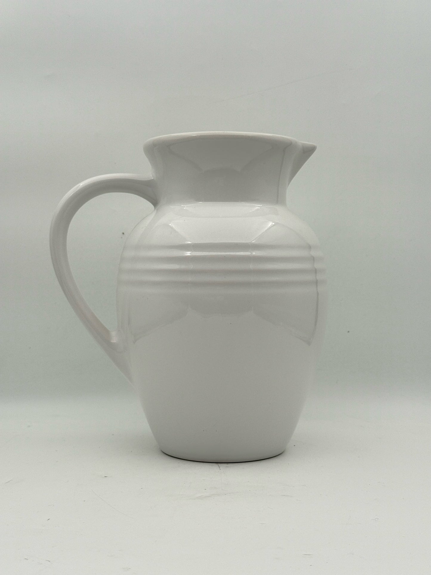 Le Creuset 2 Quart Stoneware Pitcher