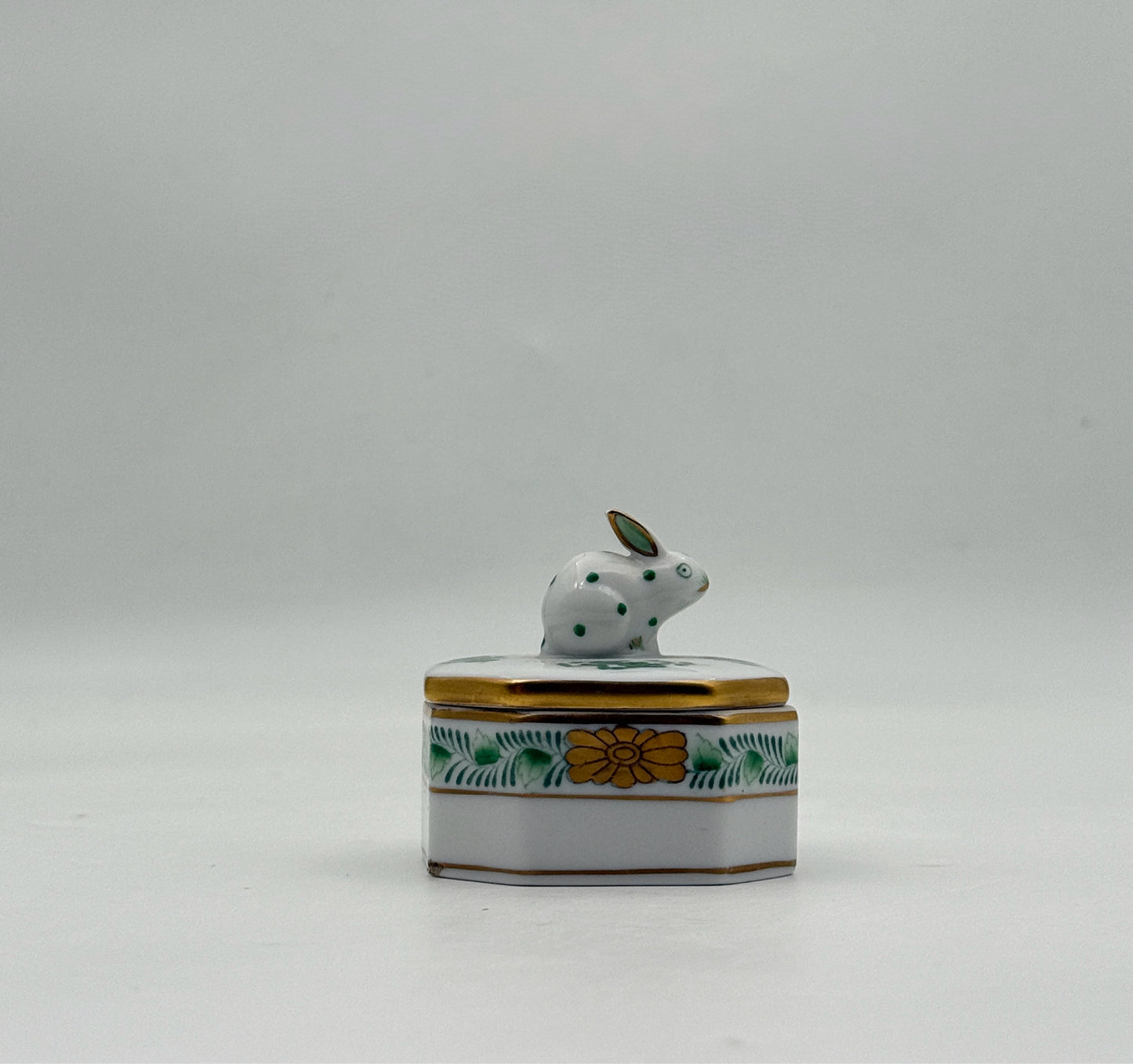 Herend Green Chinese Bouquet Rabbit Box