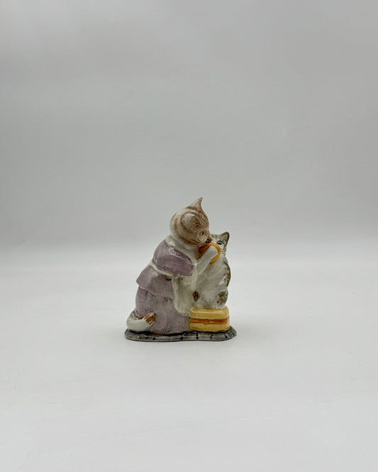 Beatrix Potter “Tabitha Twitchit & Miss Moppet” Figurine – Beswick England