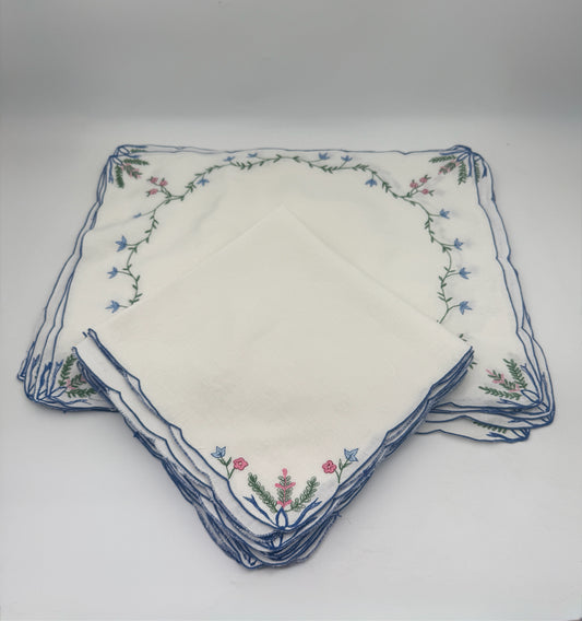 Set Of Ten White Napkins And Placemats
