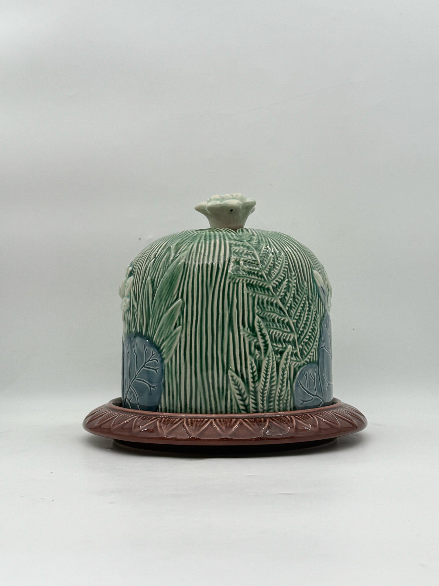 Majolica Lotus Flower Covered Cheese Dome