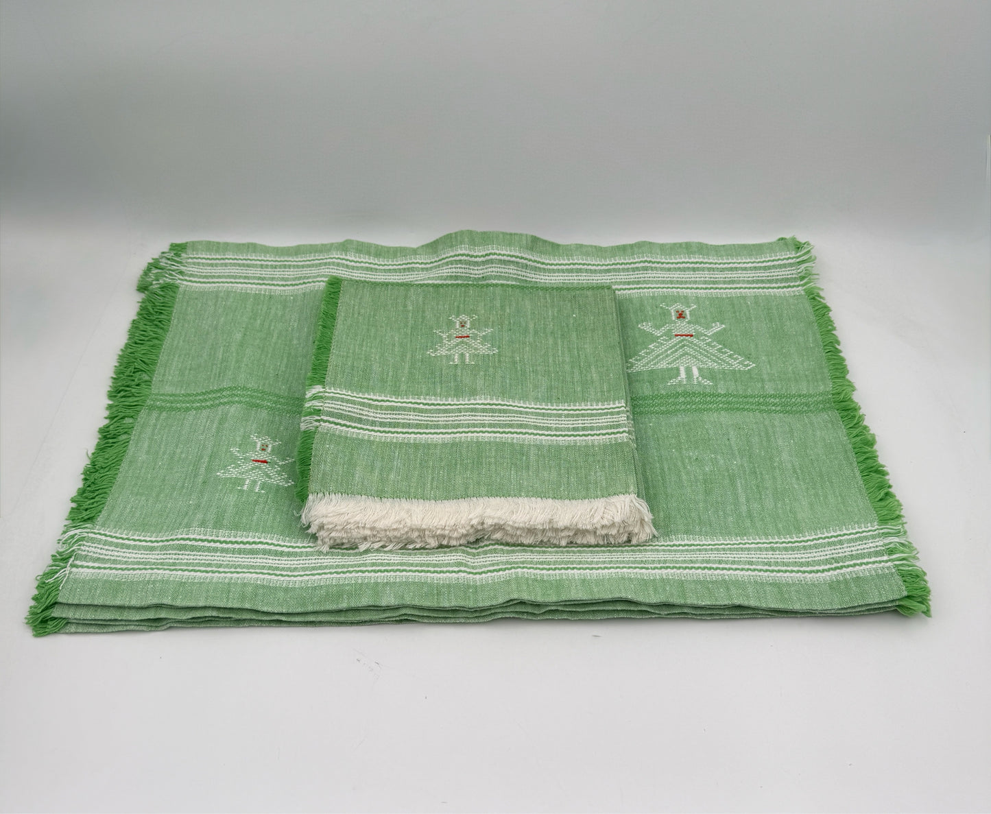 Green Fringed Placemats And Napkins- Set Of 6