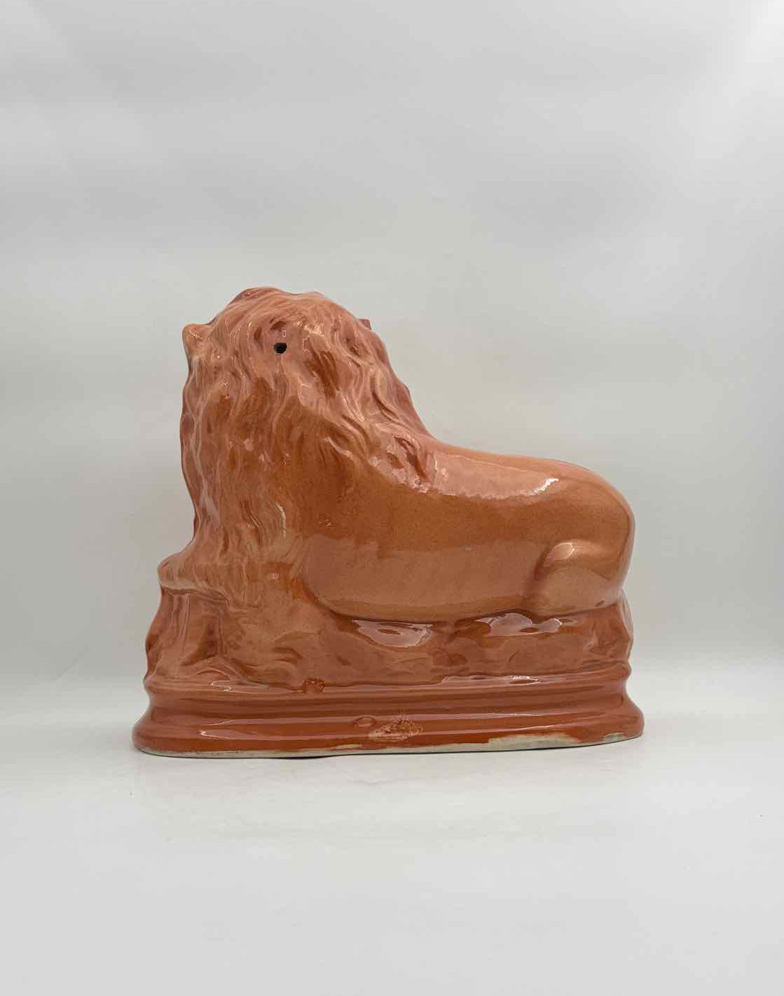 Antique Victorian Staffordshire Style Pair Ceramic Lions Decor